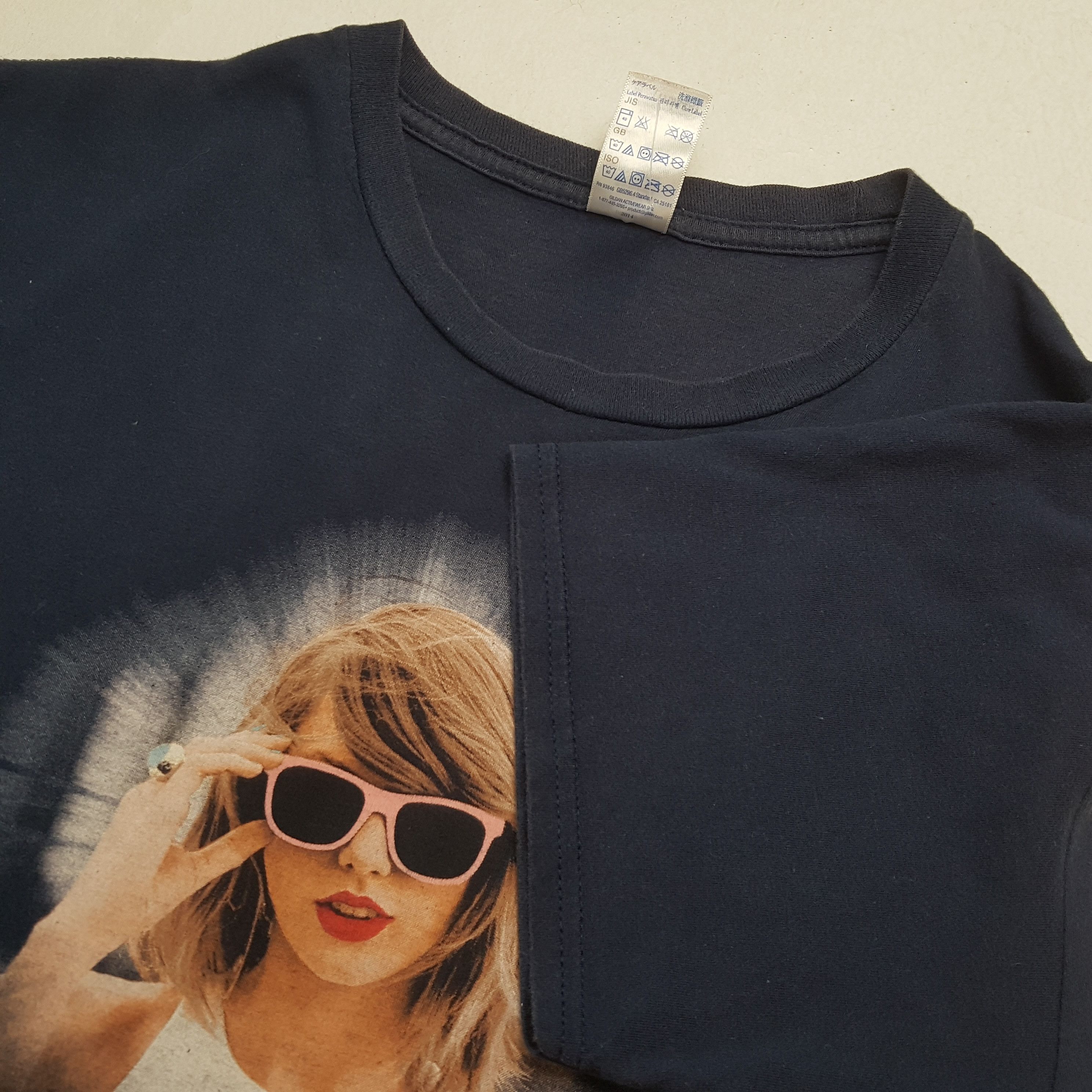 Band Tees × Vintage TAYLOR SWIFT Singer Music Tour Tshirt Size US M / EU 48-50 / 2 - 6 Thumbnail