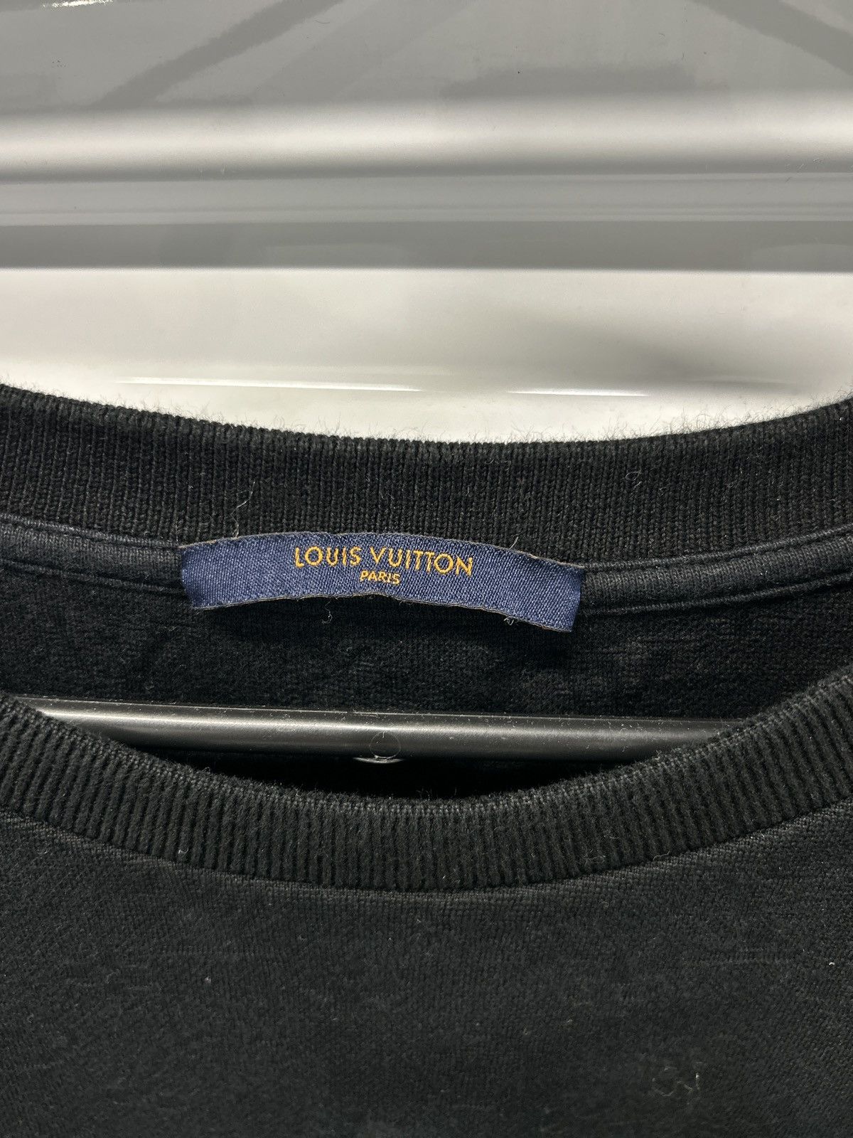 Louis Vuitton Louis Vuitton Black Tee Size US XL / EU 56 / 4 - 2 Thumbnail