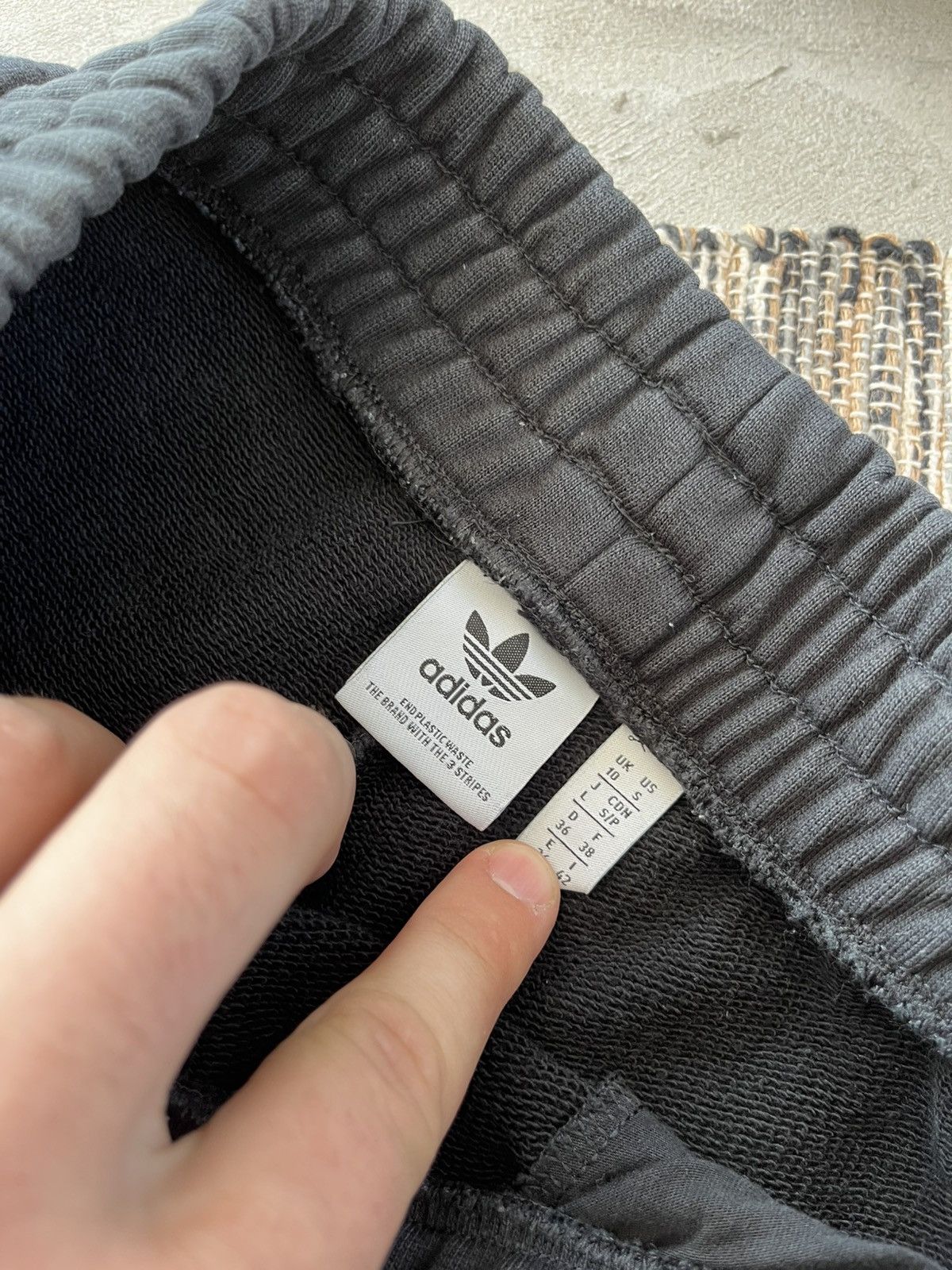 Adidas × Vintage Vintage Adidas Sweatpants Black Y2K Baggy Fit Rare pants Size 32" / US 10 / IT 46 - 14 Thumbnail