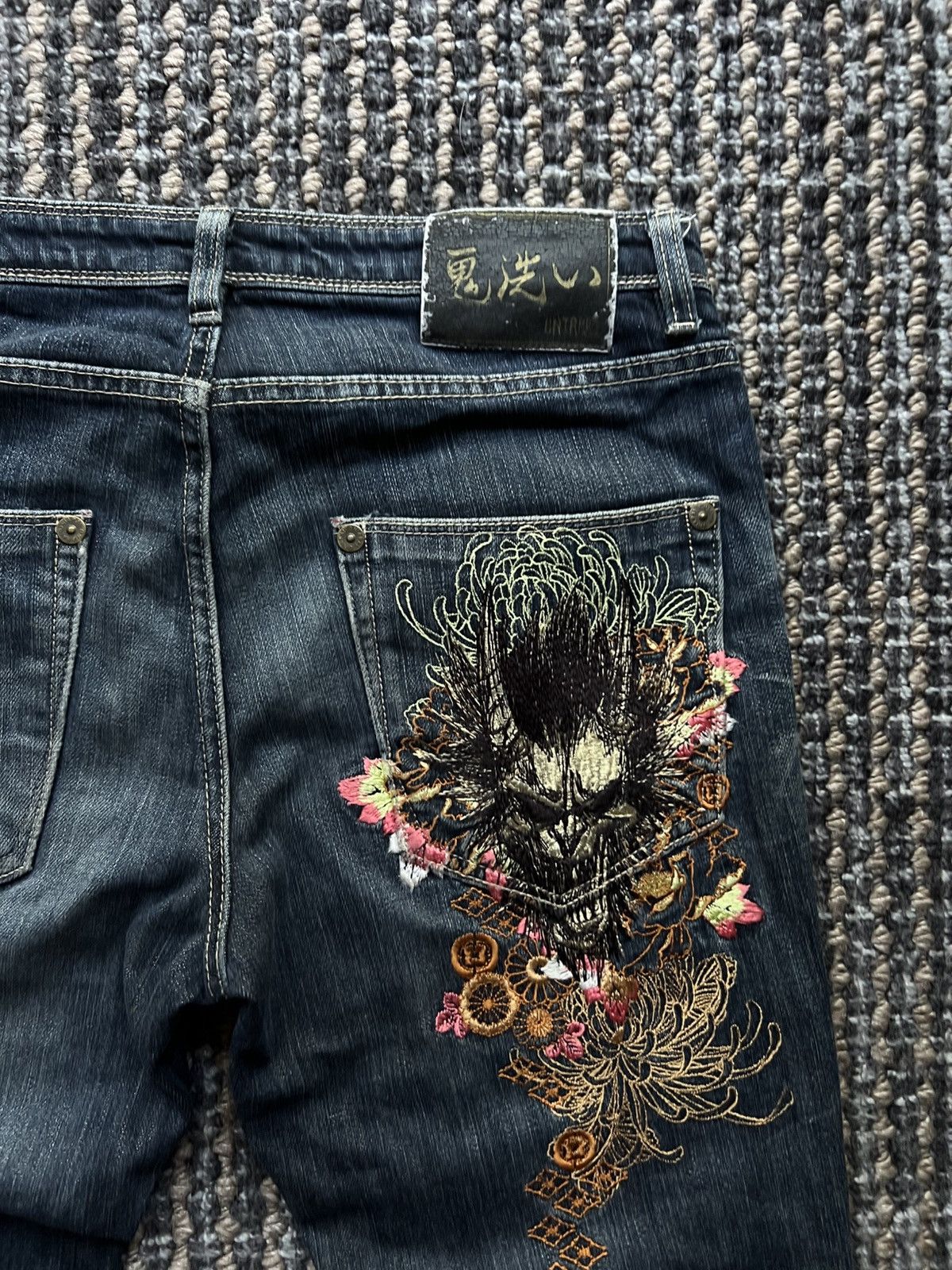 Japanese Brand 00’s Oniarai Vintage Y2K Embroided Demon Jeans Size US 31 - 3 Thumbnail