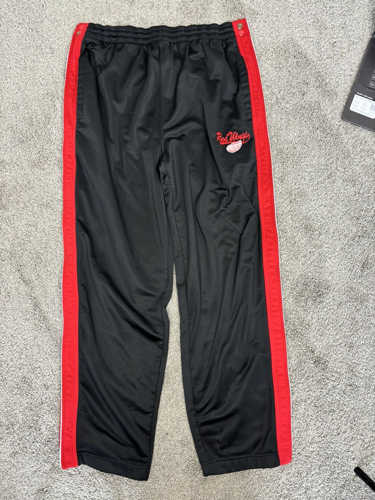 Pro Edge Vintage detroit red wings tear away nhl pro edge sweatpants Size US 35 - 4 Thumbnail