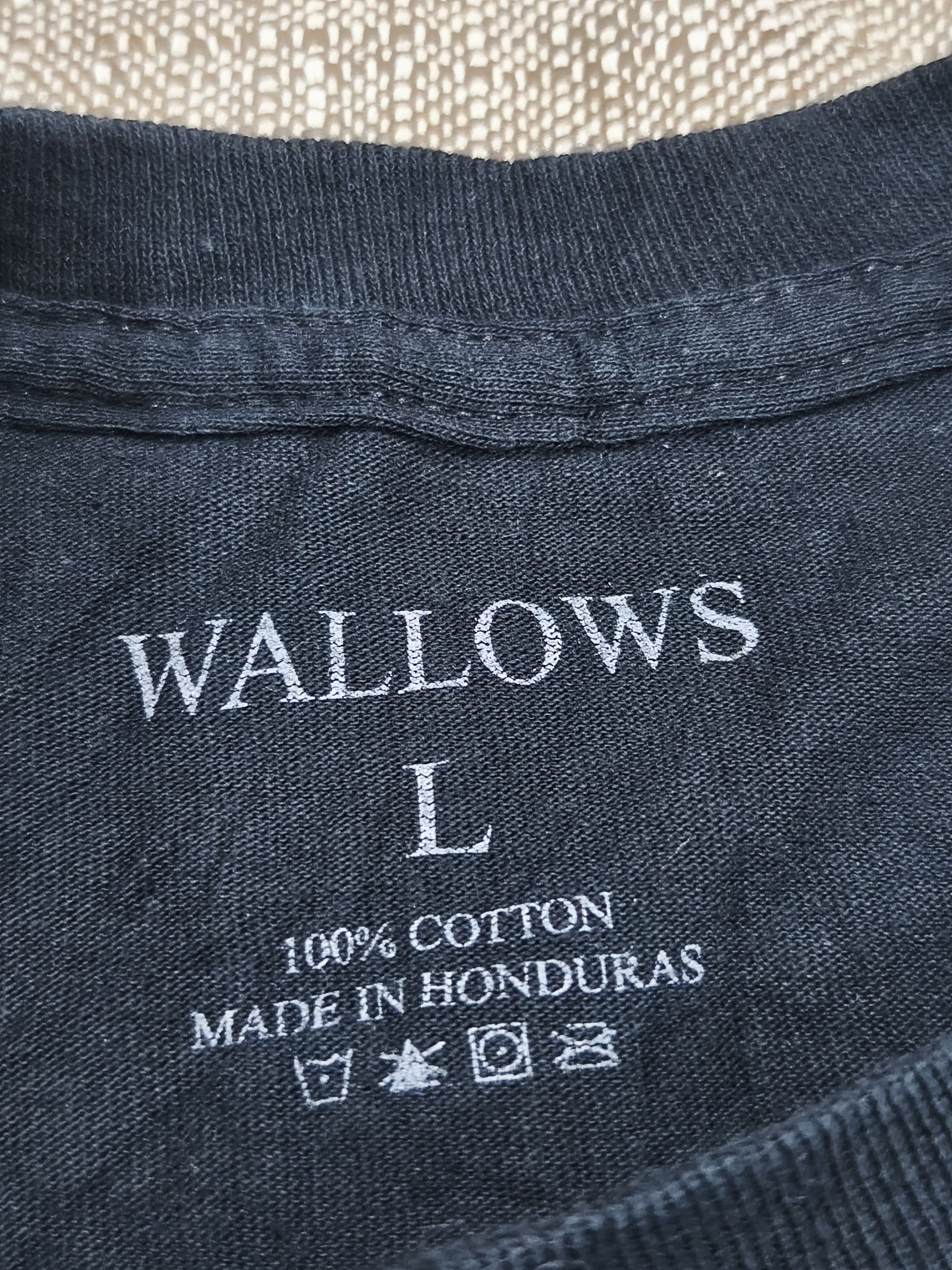 Band Tees Wallows tour 2022 tell me that it's over Large Size US L / EU 52-54 / 3 - 7 Thumbnail