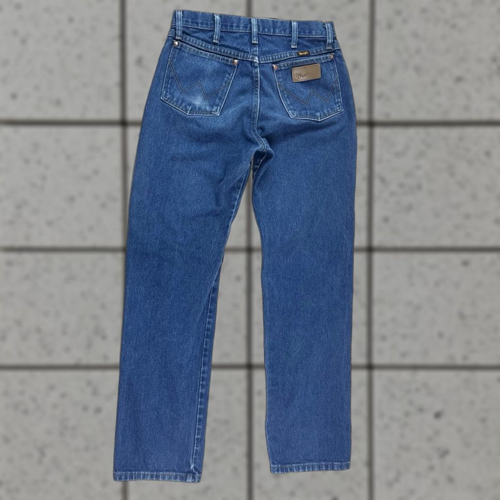 Wrangler Wrangler Cowboy Cut Jeans Mens A203 30x32 Denim Blue Straight Jeans Regular Rise 5-Pocket Denim Blue Wrangler Cowboy Cut Mens Jeans Size US 30 / EU 46 - 1 Thumbnail