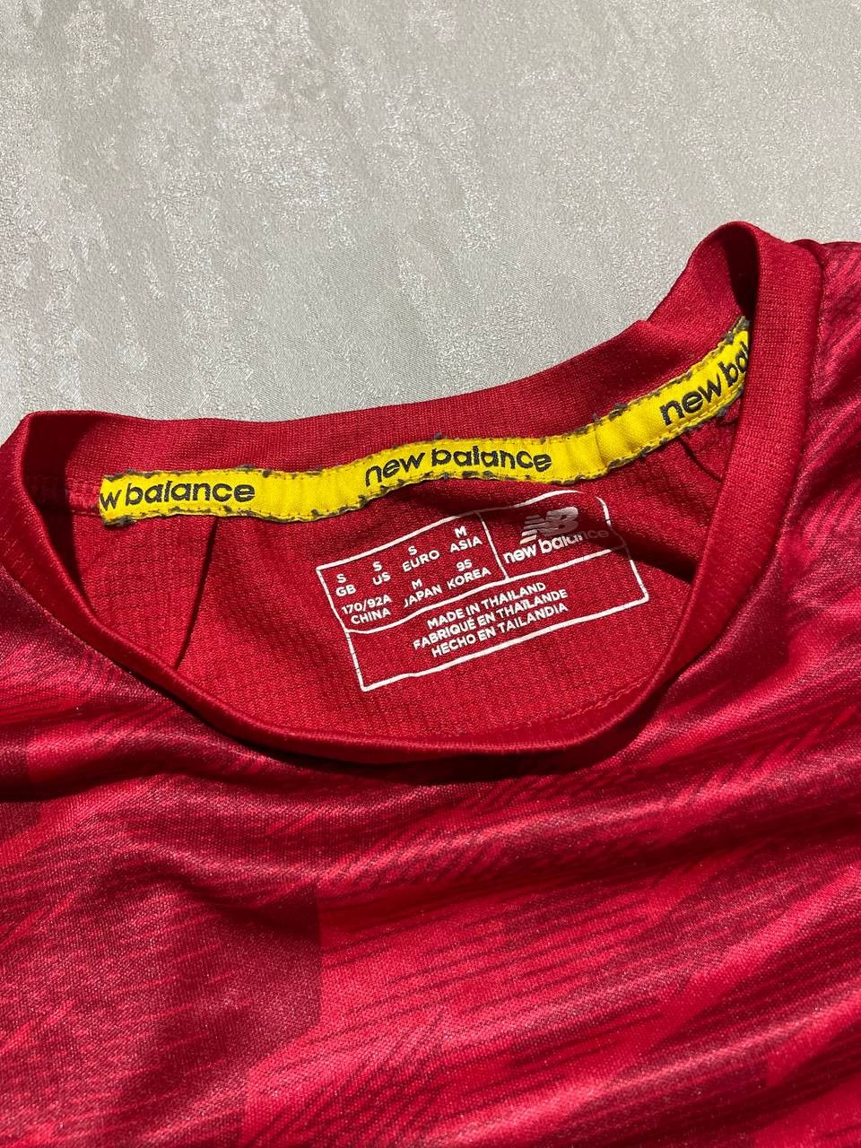 New Balance Football Jersey New Balance Liverpool Soccer AXA Size S Size US S / EU 44-46 / 1 - 9 Thumbnail