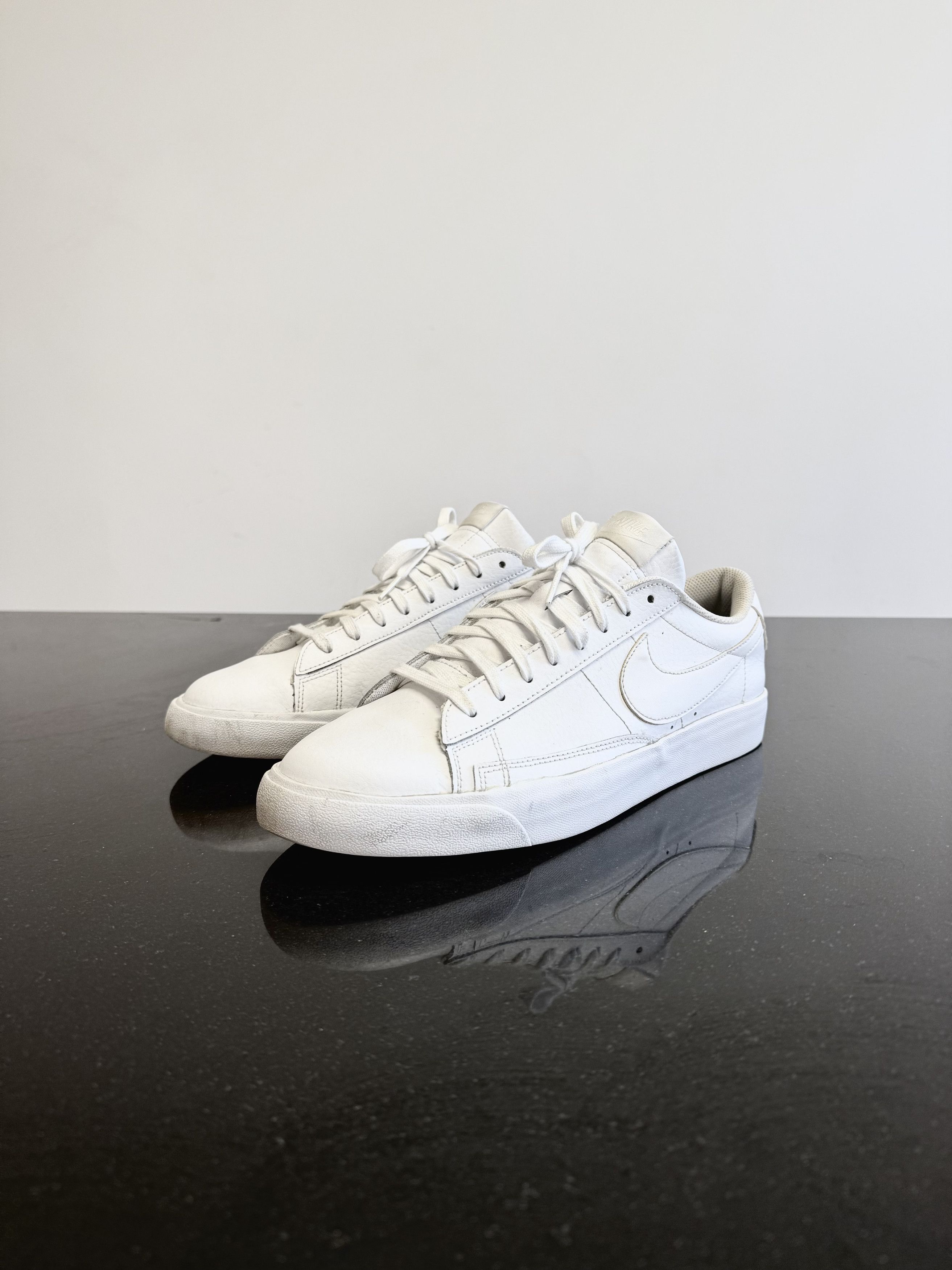 Nike Blazer Low LE 'Triple White' Size US 11.5 / EU 44-45 - 11 Thumbnail