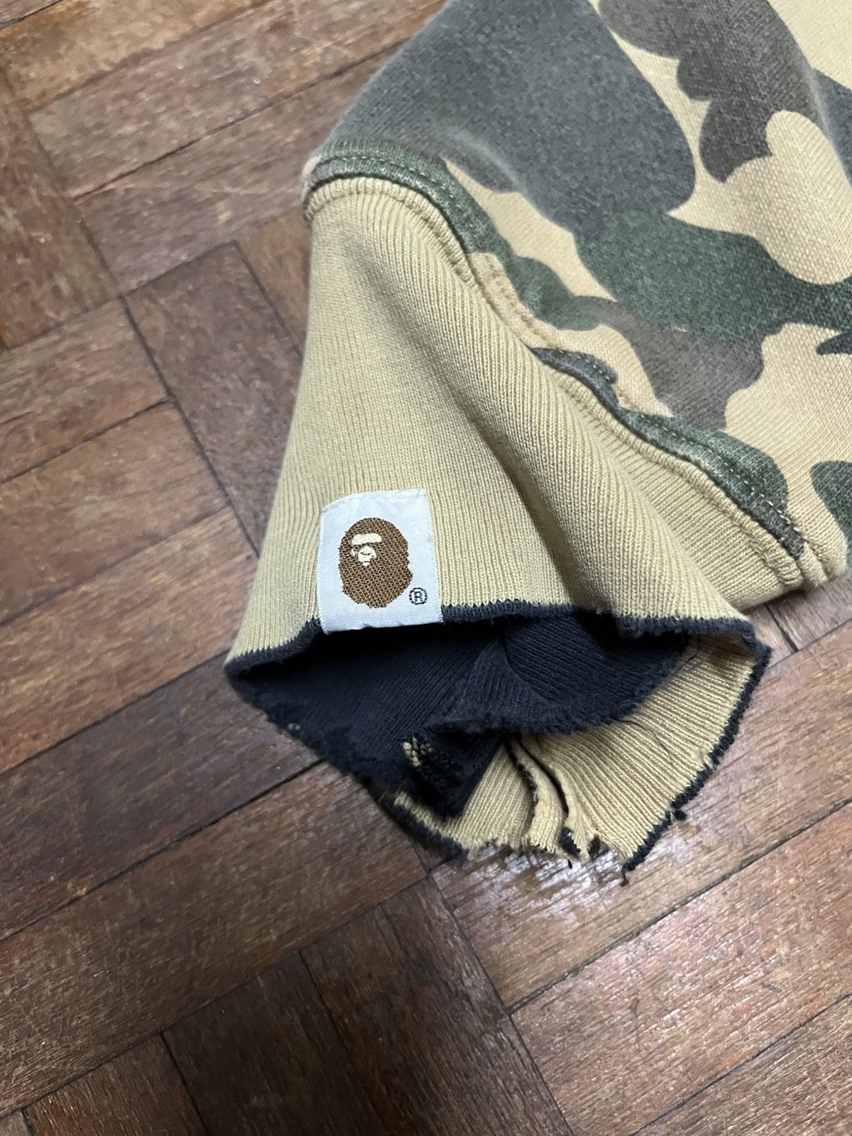 Bape OG Bape Camo Reversible Crewneck Sweatshirt Size US S / EU 44-46 / 1 - 7 Thumbnail