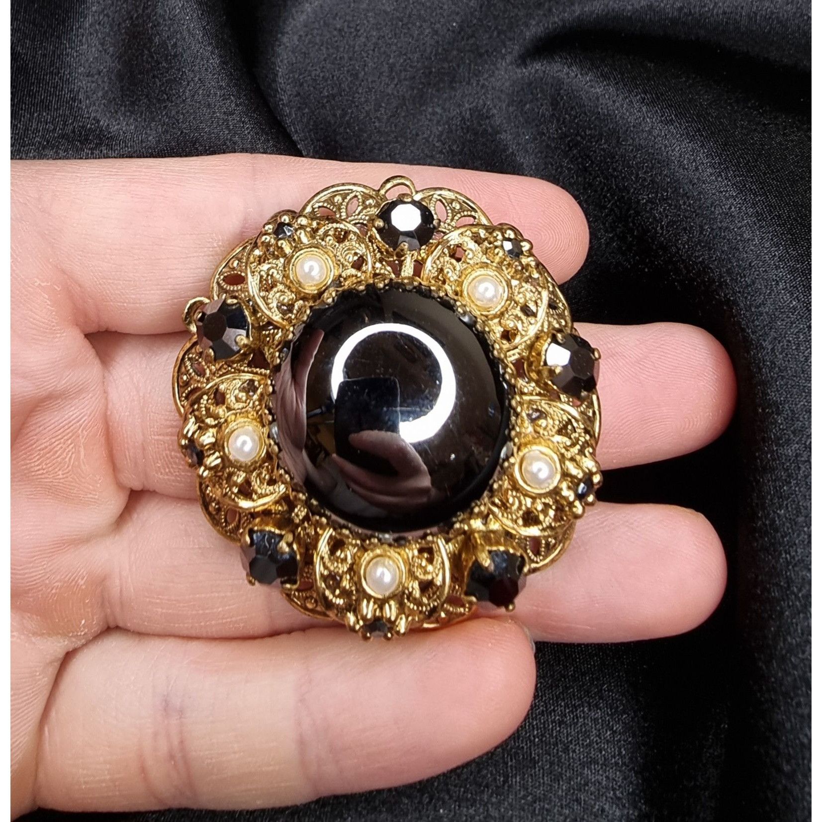 Vintage Vintage West Germany Signed Brooch W/ Black Grey Glass Cent Size ONE SIZE - 5 Thumbnail
