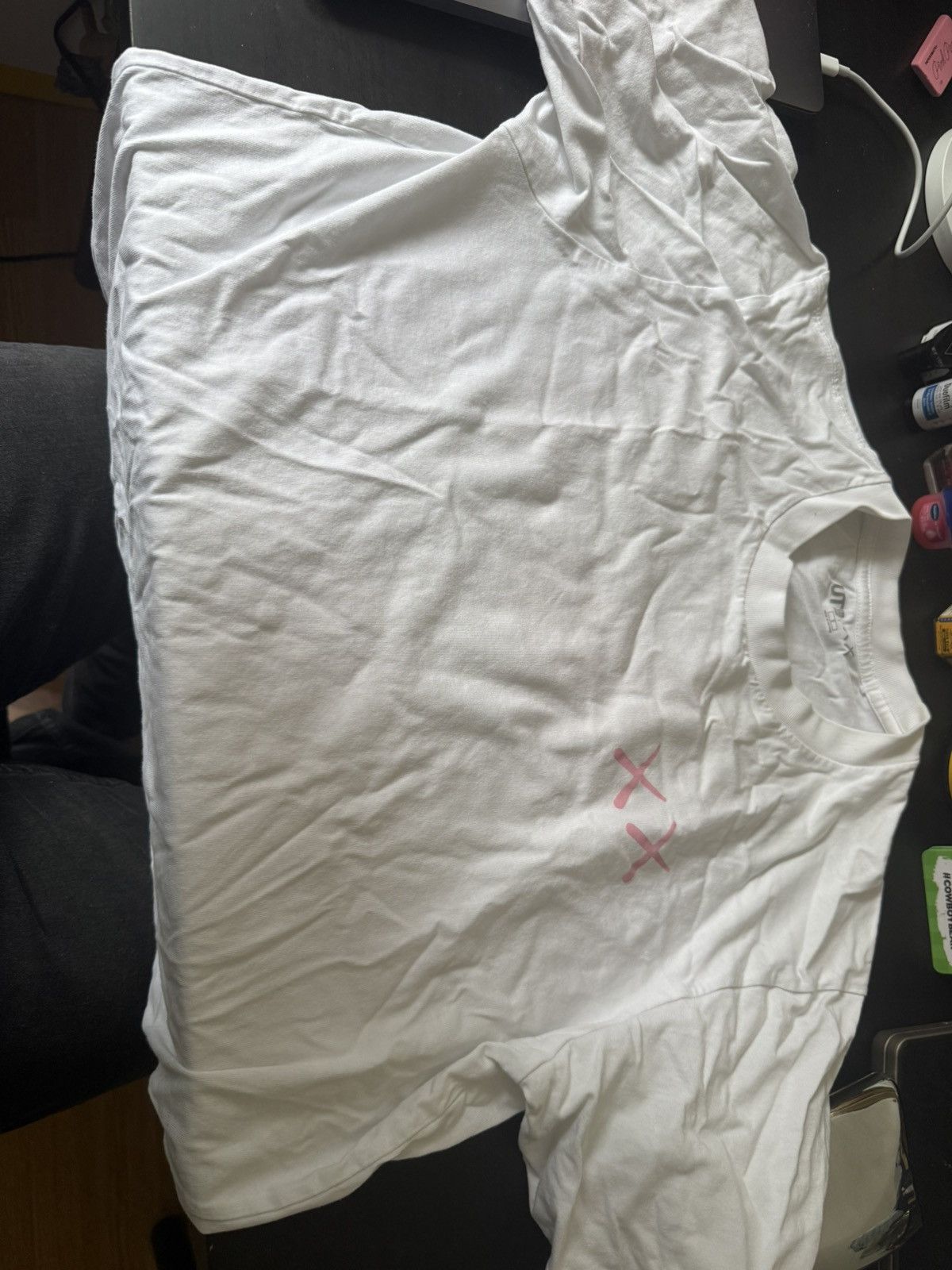 Kaws × Uniqlo Kaws uniqlo Size US S / EU 44-46 / 1 - 4 Thumbnail