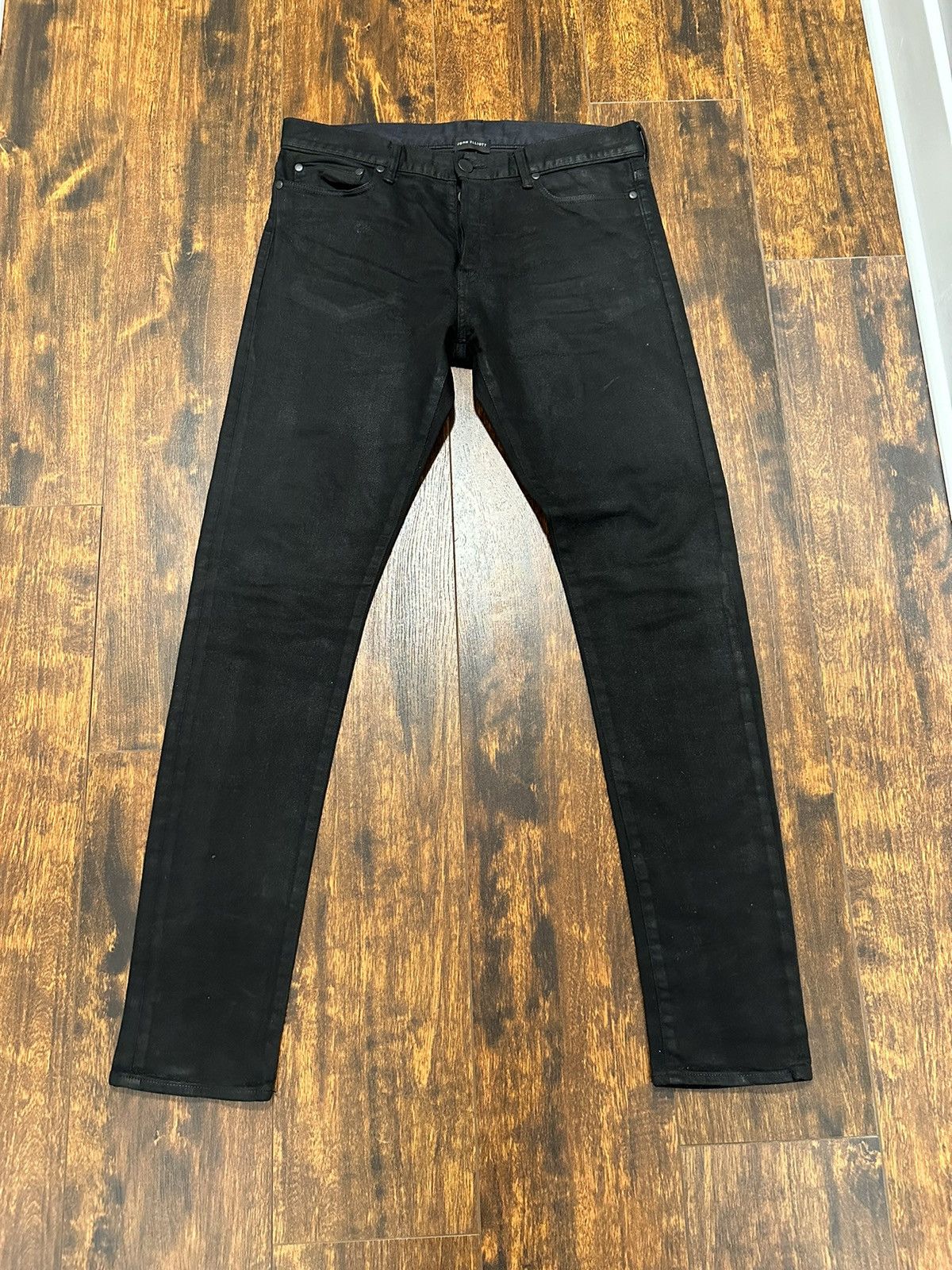 John Elliott cast 2 Jet