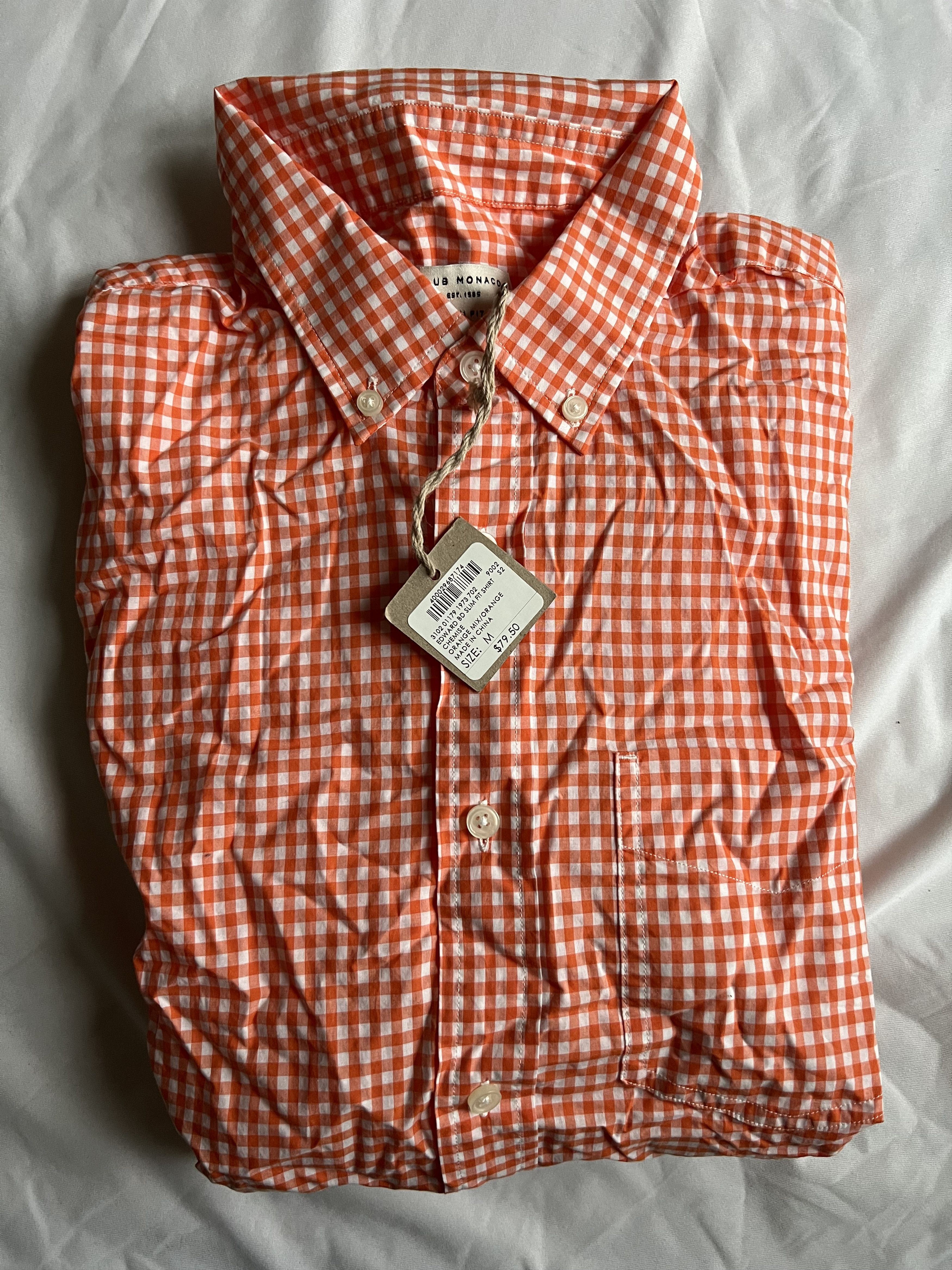 Club Monaco Club Monaco gingham button up shirt slim fit medium $79.50 Size US M / EU 48-50 / 2 - 3 Thumbnail