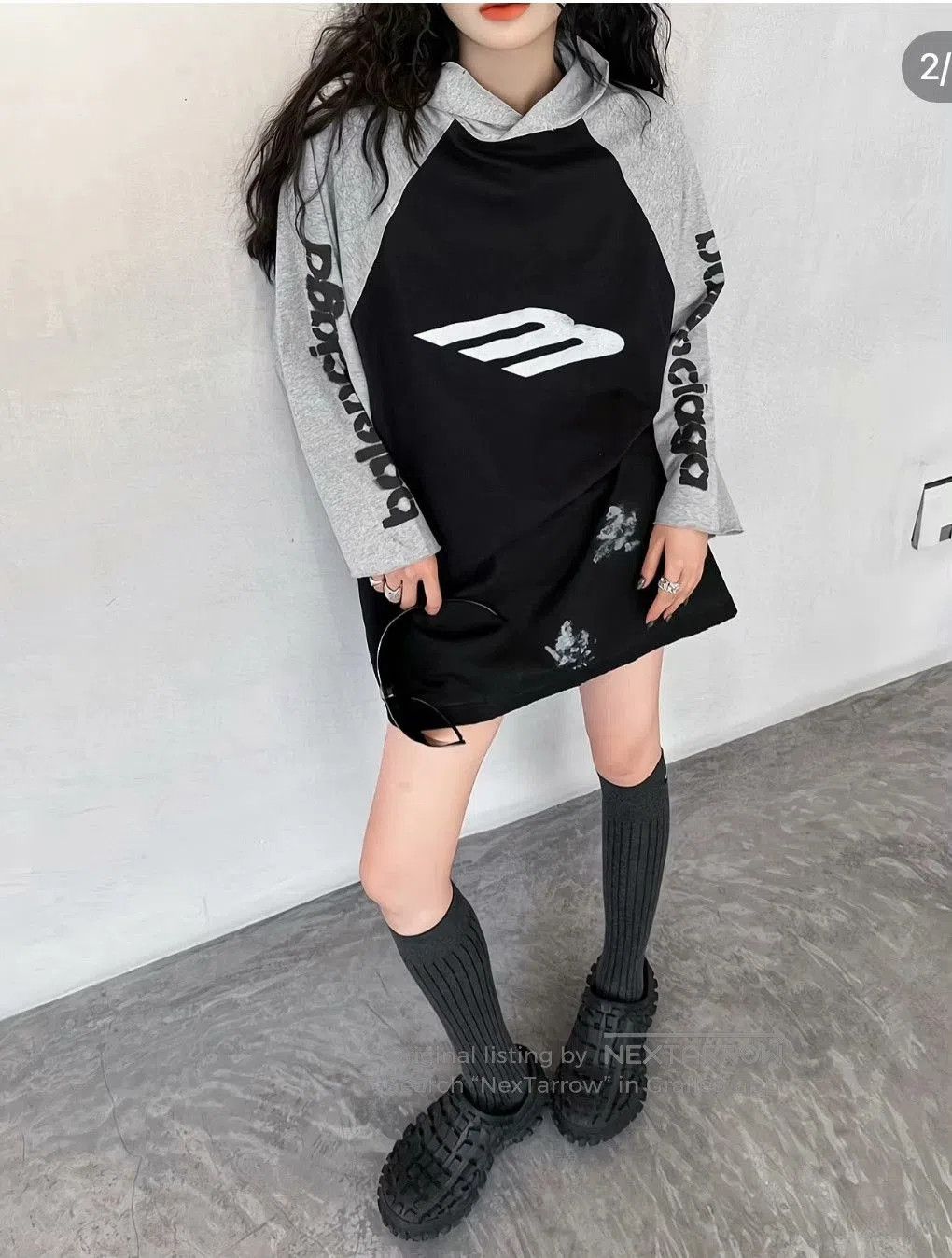 Balenciaga Balenciaga Letter Sleeve Hooded Loose T-shirt. Size M / US 6-8 / IT 42-44 - 8 Thumbnail
