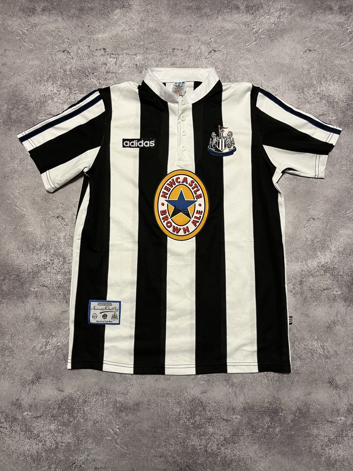 Adidas Adidas New Castle soccer jersey Size US S / EU 44-46 / 1 - 1 Thumbnail