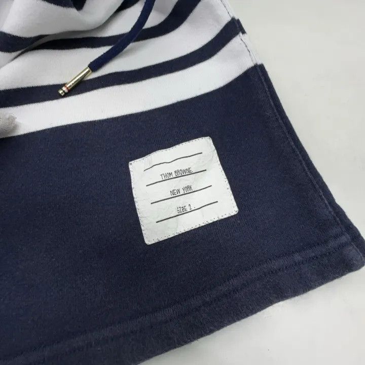 Thom Browne Thom Browne Classic Striped Sports Shorts Unisex -2507 Size US 26 / EU 42 - 2 Thumbnail