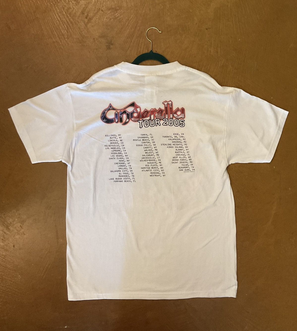 Hanes CINDERELLA TEE Size US L / EU 52-54 / 3 - 2 Thumbnail