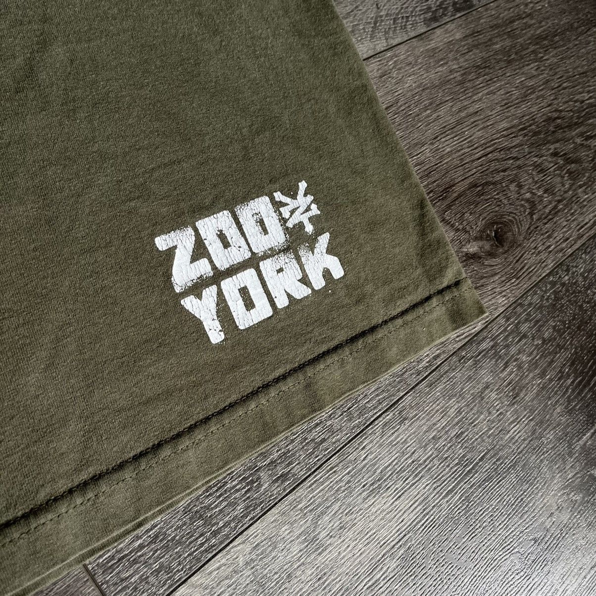 Zoo York Vintage 2000s Y2K Zoo York Skate Olive Green Washed Logo Tee Size US L / EU 52-54 / 3 - 6 Thumbnail