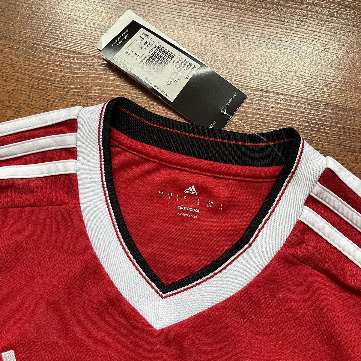 Adidas × Vintage MANCHESTER UNITED ADIDAS 2015/2016 SOCCER JERSEY #10 ROONEY Size US S / EU 44-46 / 1 - 7 Thumbnail