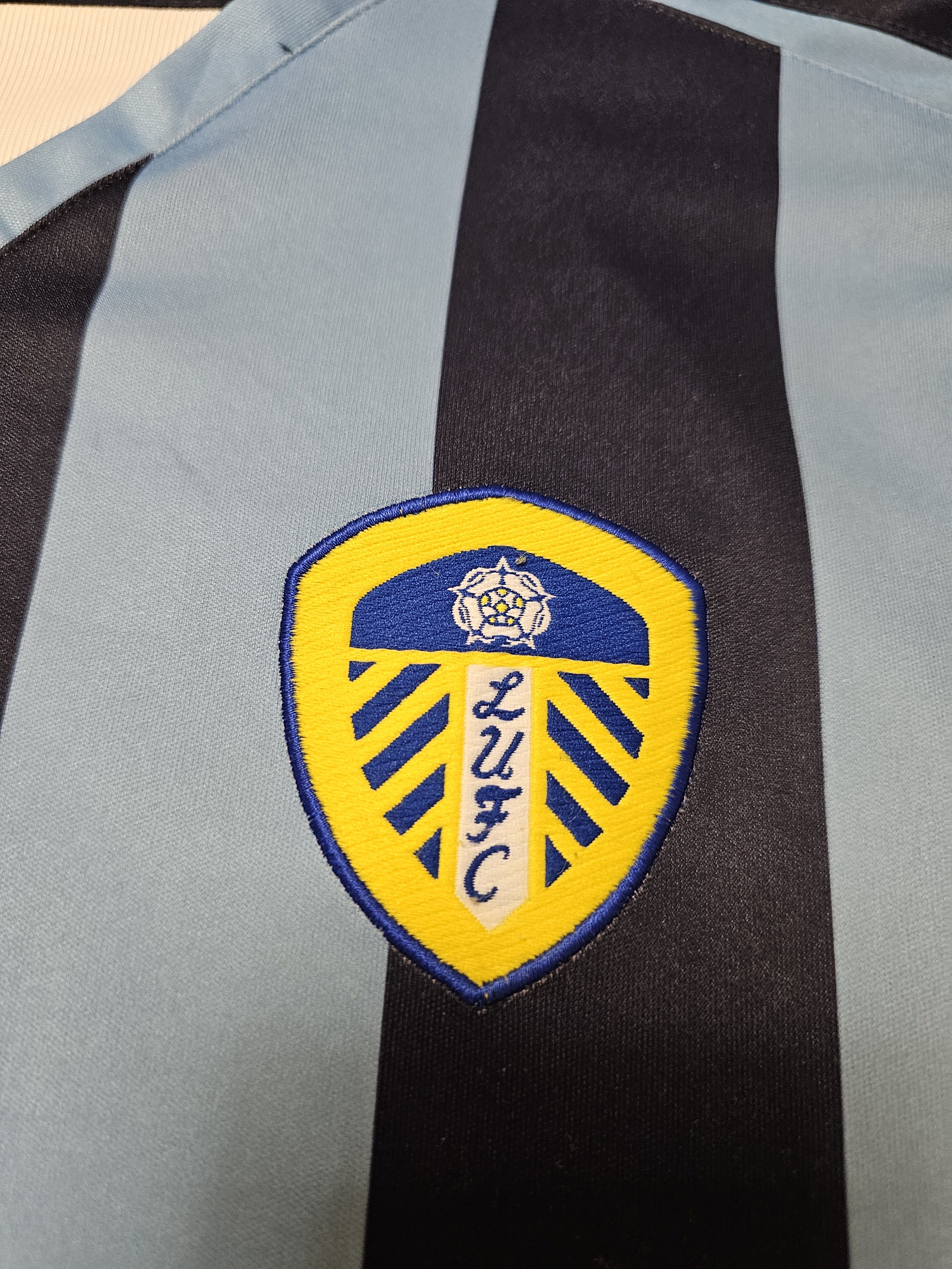 Vintage LEEDS UNITED 2008 2009 AWAY FOOTBALL SHIRT SOCCER JERSEY Size US XL / EU 56 / 4 - 4 Thumbnail