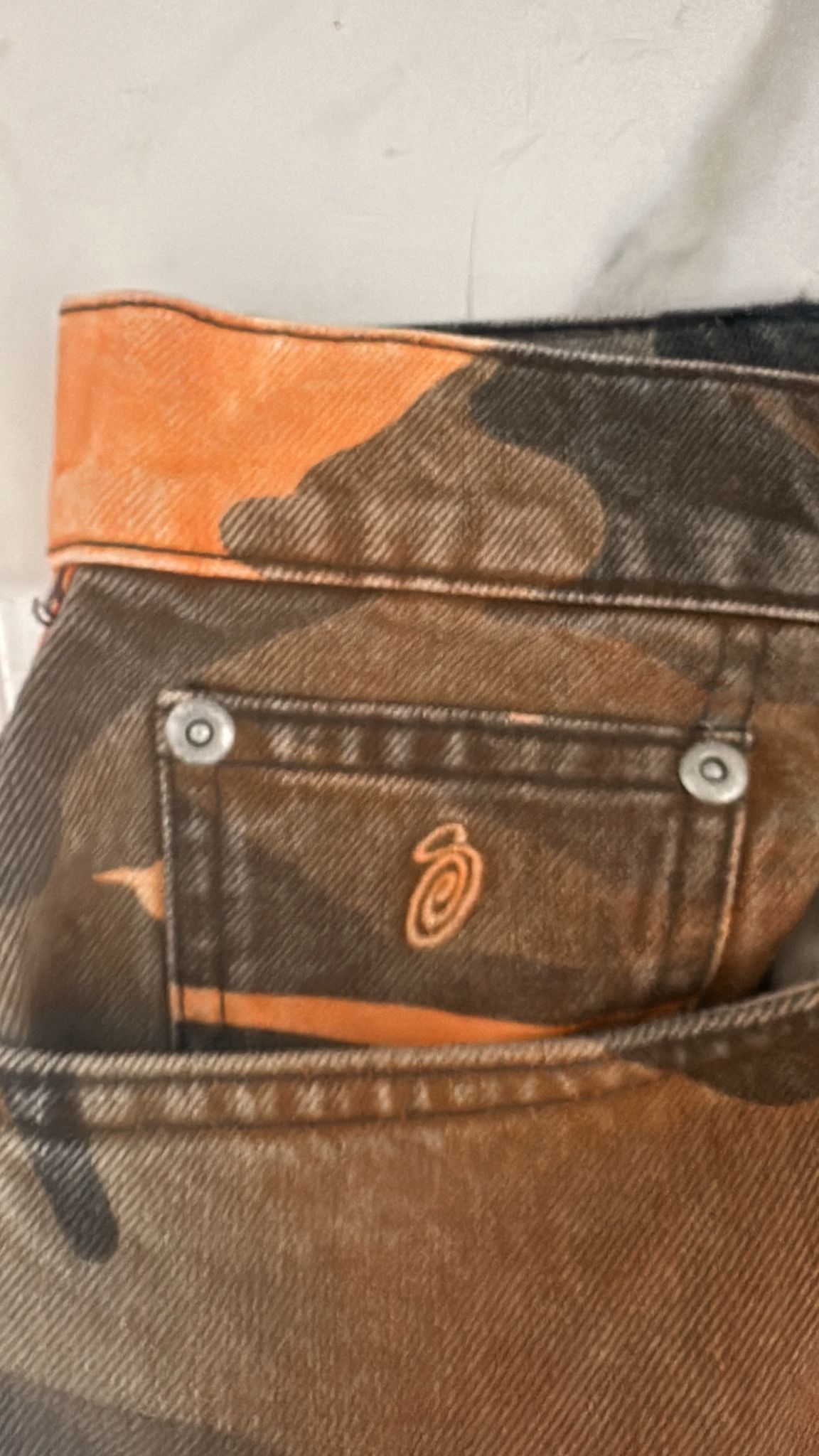 Stussy Stüssy Dye Big Ol Spray Jeans Orange Camo Size 34 Size US 34 / EU 50 - 6 Thumbnail