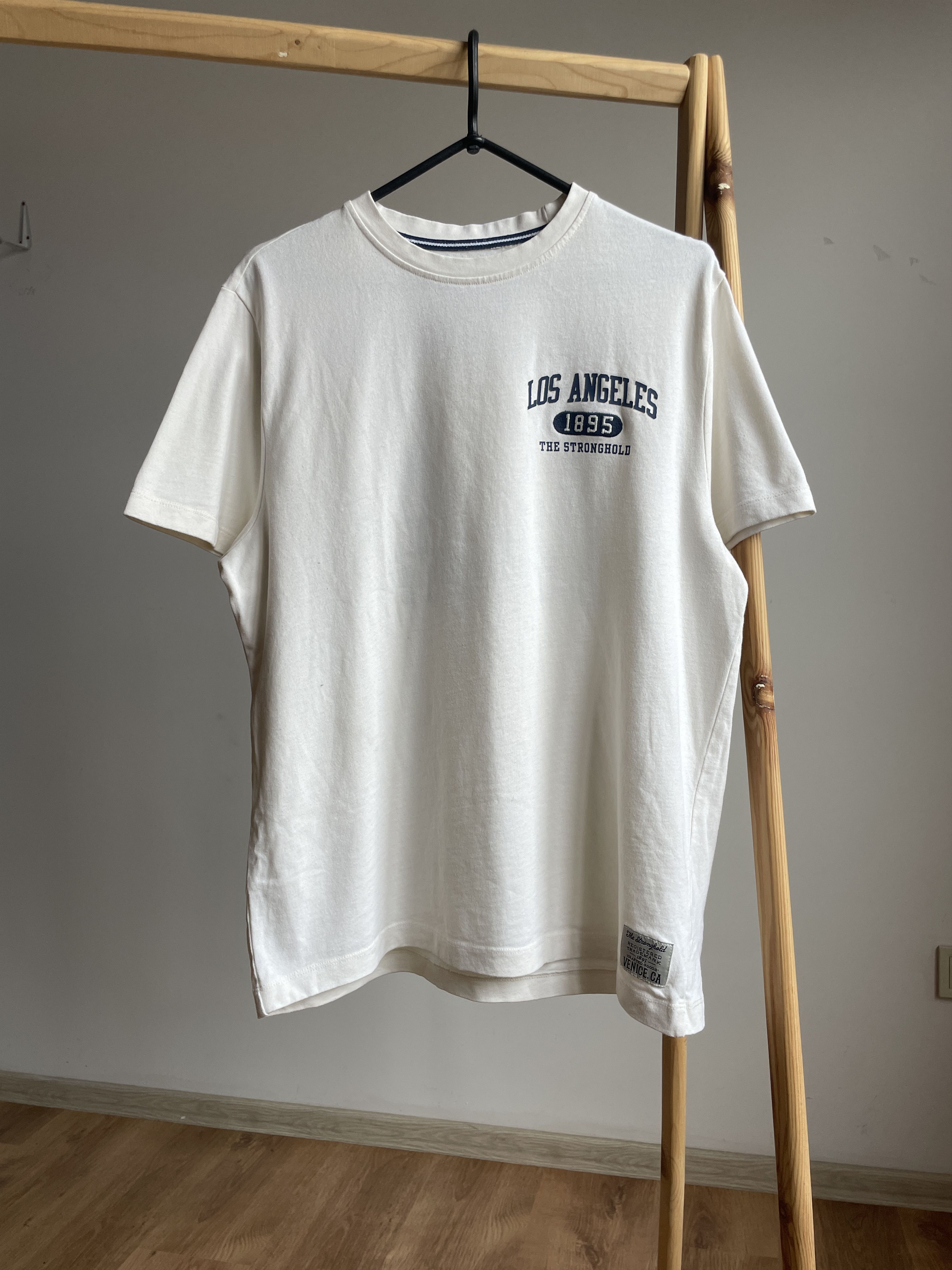The Stronghold The Stronghold Los Angeles T-Shirt Size L Size US L / EU 52-54 / 3 - 2 Thumbnail
