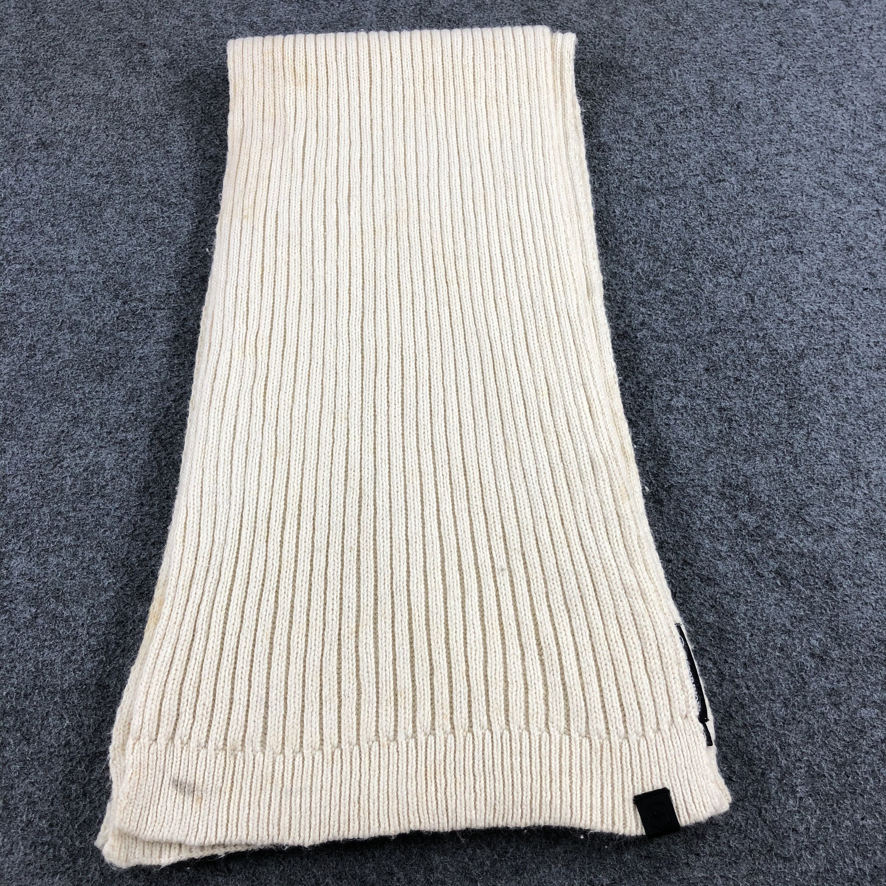 Victorinox Victorinox Pleated Wool Scarf Muffler V687 Size ONE SIZE - 2 Thumbnail