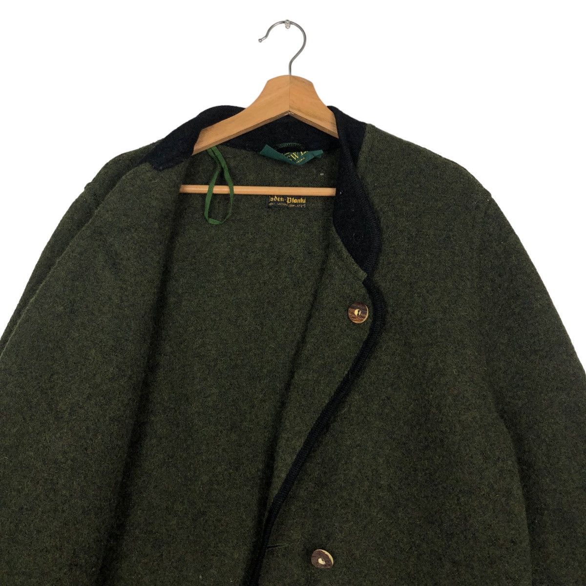 Vintage Vintage Cashmere Wool Jacket Giesswein Austria Double Collar Size US M / EU 48-50 / 2 - 11 Thumbnail