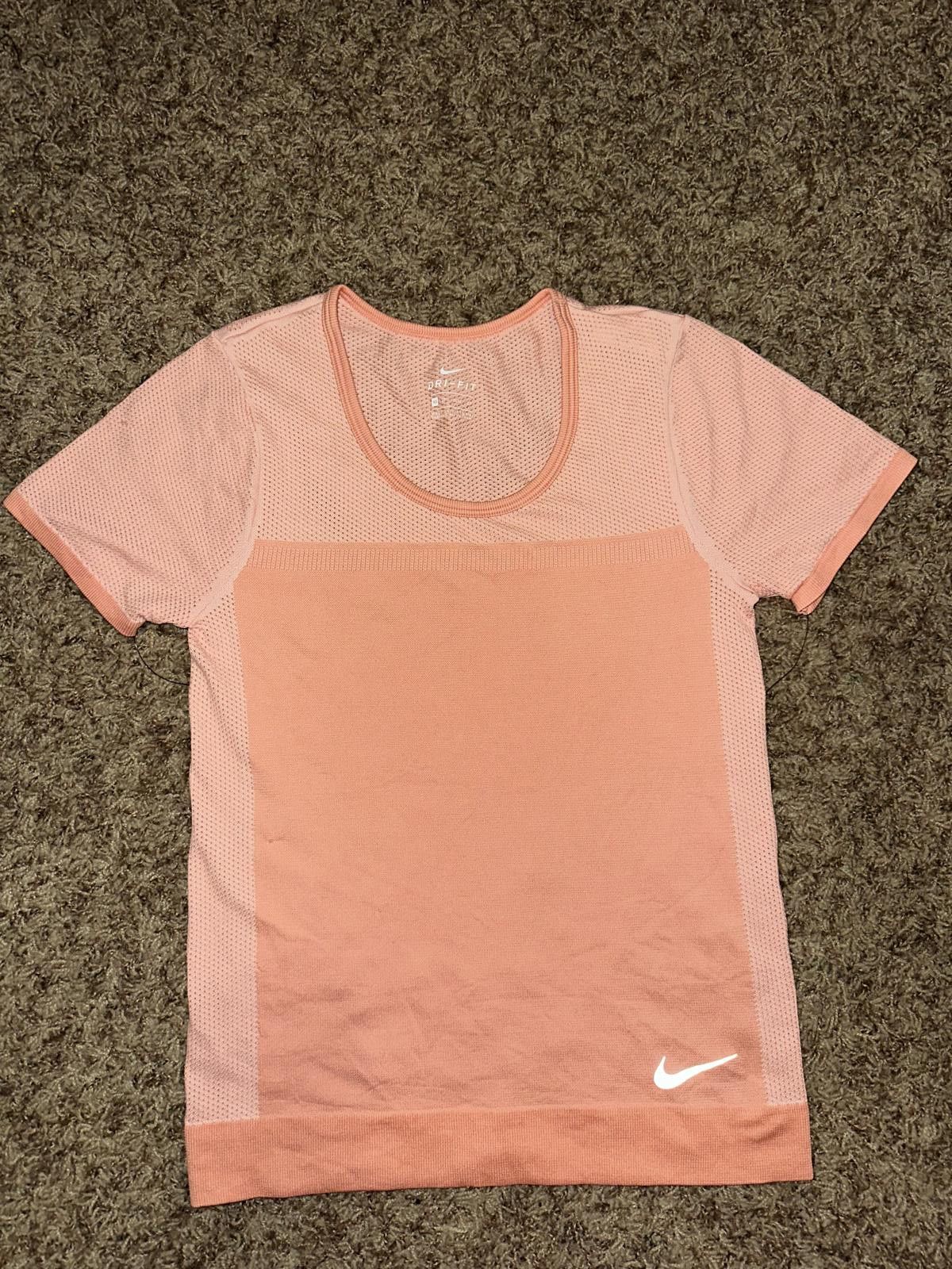 Nike Nike Women’s Infinite Short Sleeve Running Top Size S / US 4 / IT 40 - 1 Thumbnail