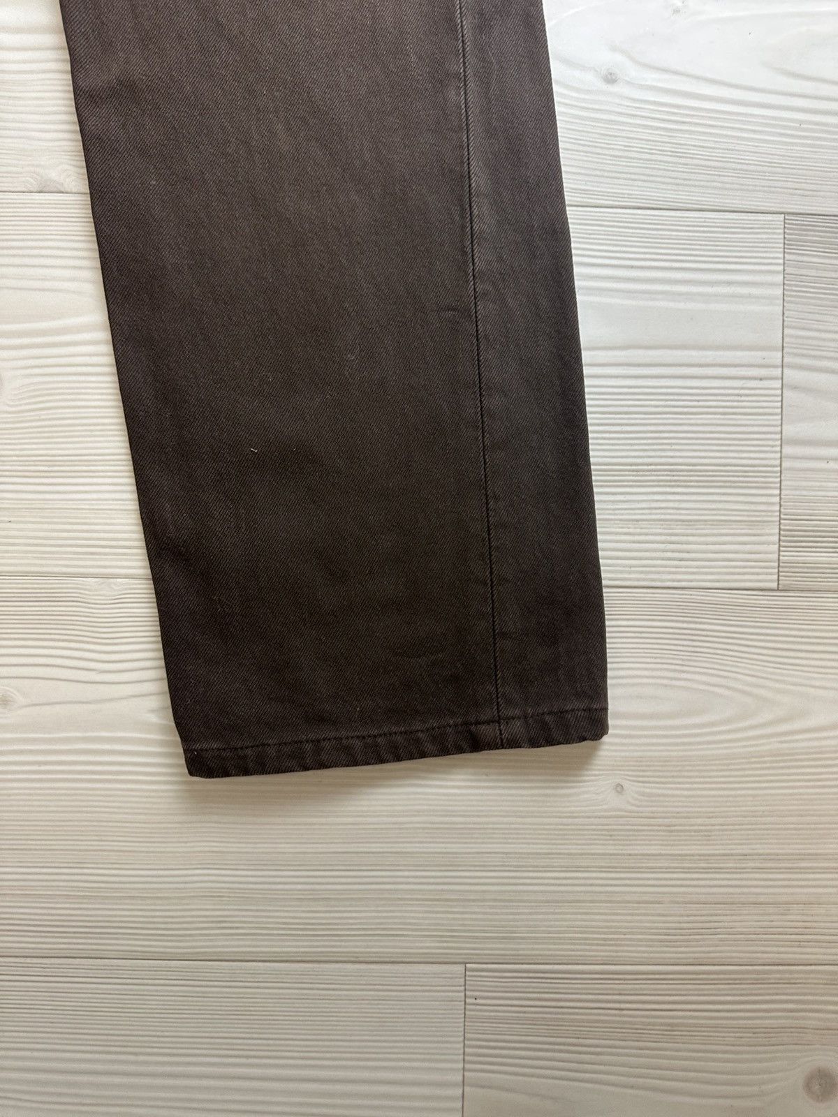 Levi's Vintage Clothing Levi’s vintage 00’ brown jeans RARE 501 36/32 Size US 36 / EU 52 - 2 Thumbnail