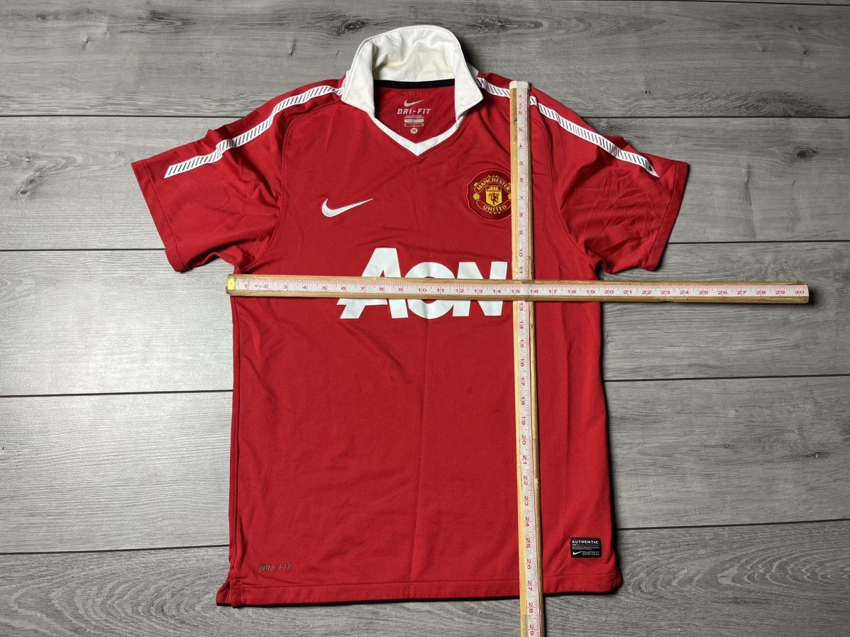 Nike Manchester United Soccer Jersey AON Nike Red SS Shirt Size US M / EU 48-50 / 2 - 5 Thumbnail