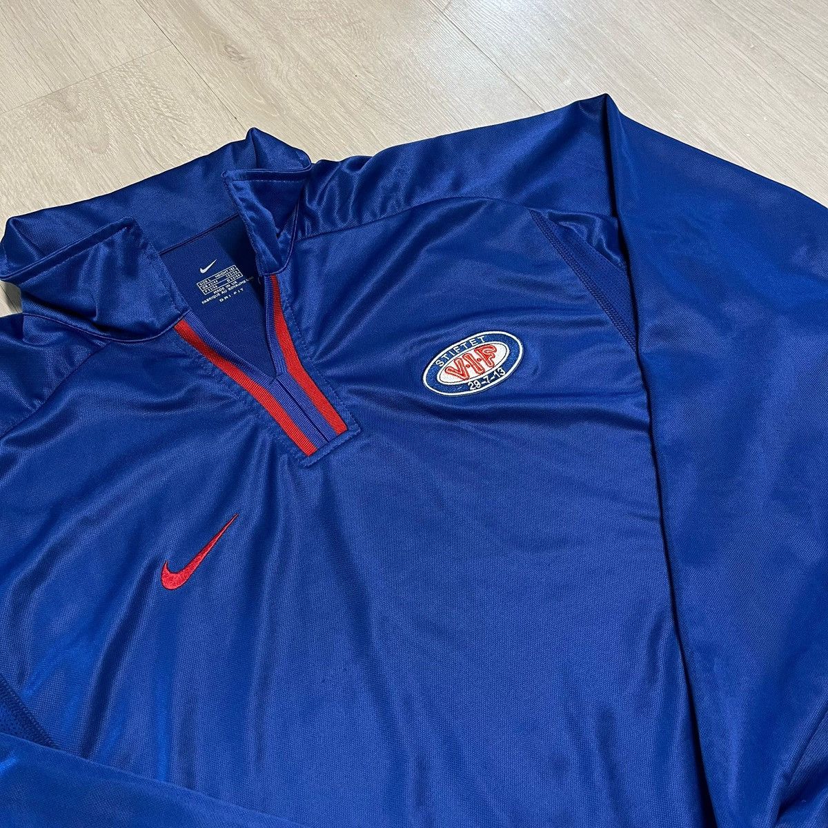 Nike Nike Valerenga Oslo 2002/2003 home longsleeve shirt Size US L / EU 52-54 / 3 - 1 Thumbnail