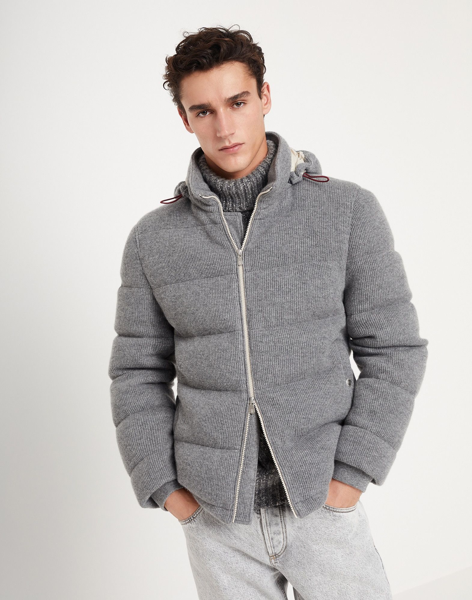 o1w1db10924 Cash Padded Outerwear in Dark Grey