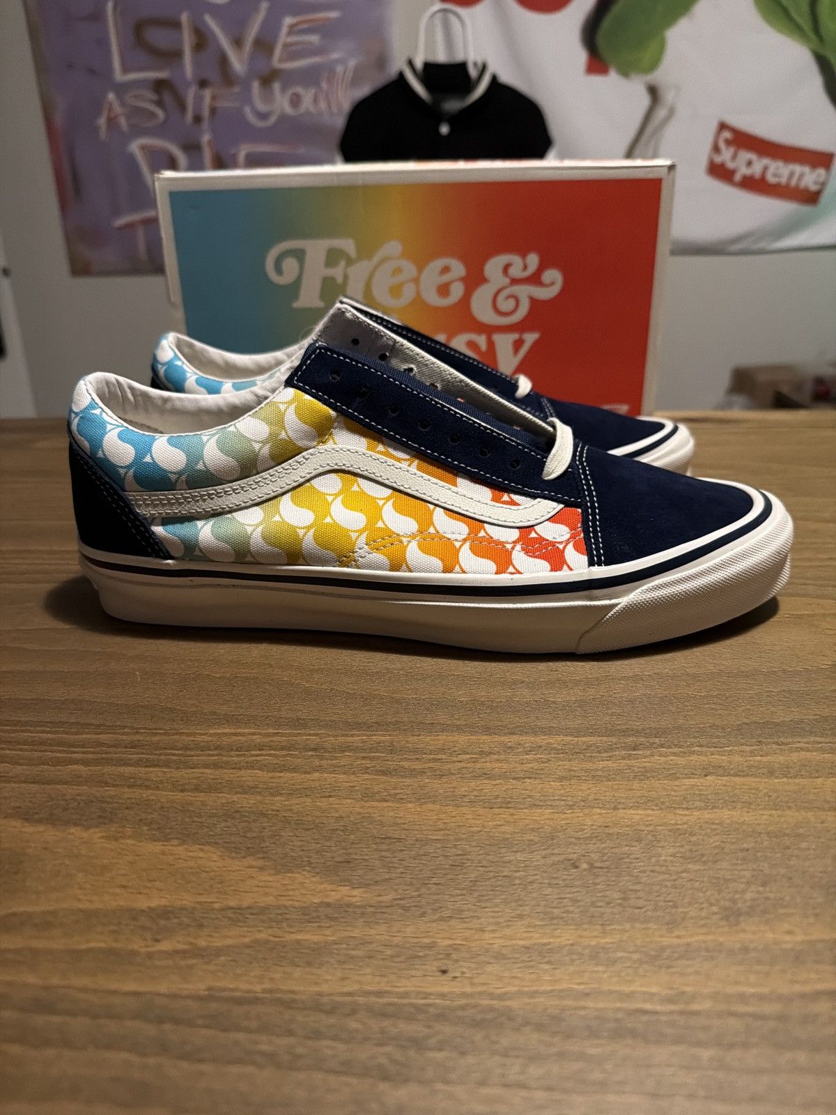 Vans Vans X Free & Easy Ol Skool Size US 12 / EU 45 - 2 Thumbnail