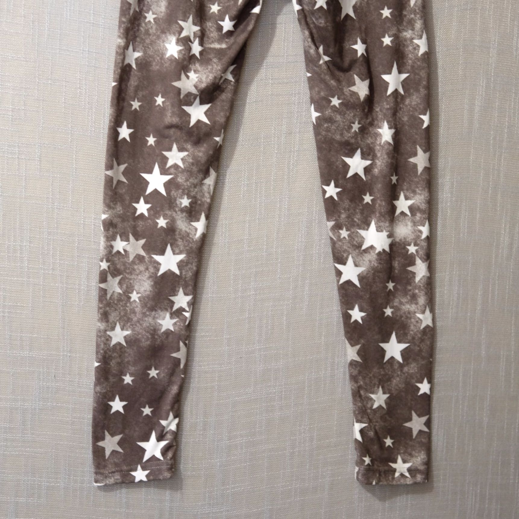 Vintage SHOSHO Nwot! Stretchy Soft Star Print Leggings Grey/White Women's S/M #H96-28 Leggings Size 28" / US 6 / IT 42 - 6 Thumbnail