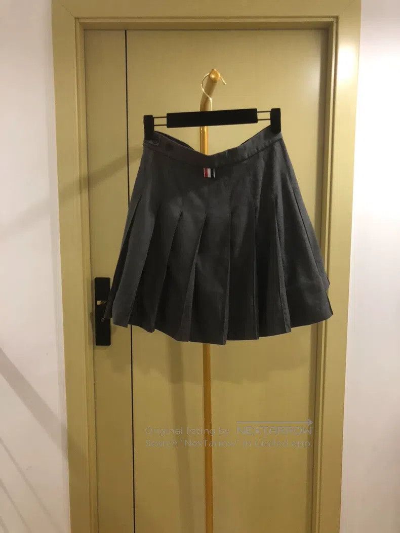 Thom Browne Thom Browne Gray Pleated Short Skirt Size 25" / US 0 / IT 36 - 2 Thumbnail