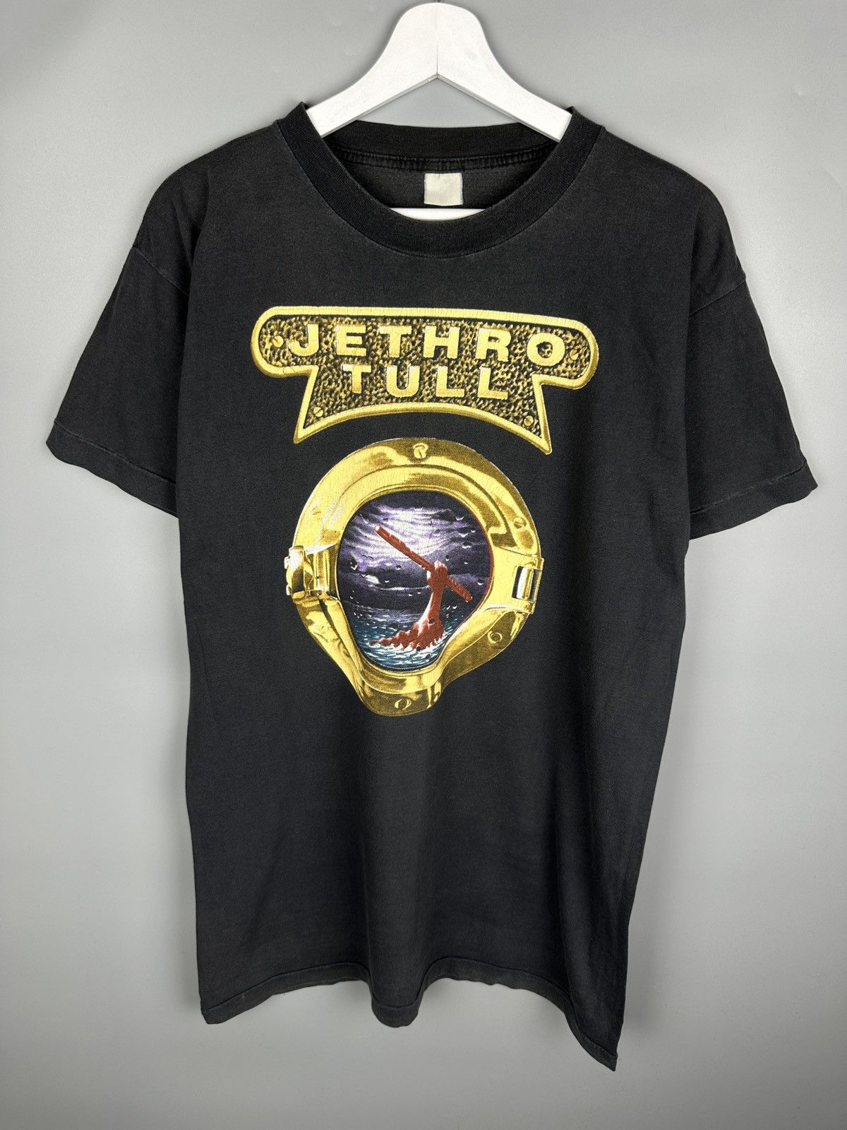 Vintage 1989 Vintage Jethro Tull Rock Island Tour Band T Shirt 90s Size US L / EU 52-54 / 3 - 1 Thumbnail