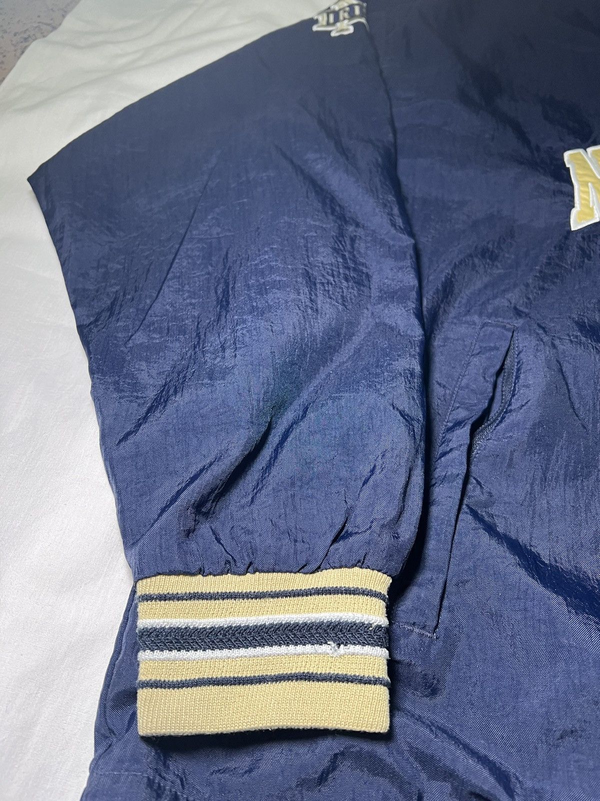 Vintage VINTAGE 90S OVERSIZE NYLON NOTRE DAM SWEATSHIRT FOOTBALL Size US XL / EU 56 / 4 - 15 Thumbnail