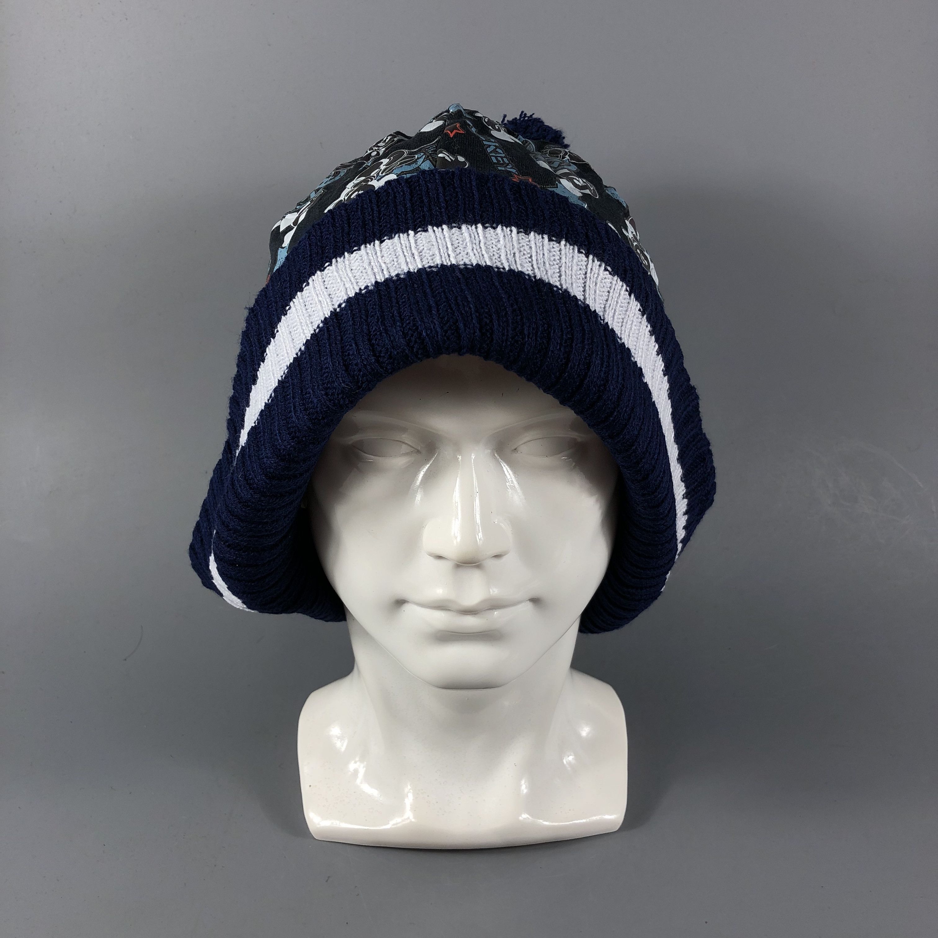 Mickey Mouse Mickey Mouse Slouchy Bobble Beanie Snowcap Snow Hat B795 Size ONE SIZE - 2 Thumbnail