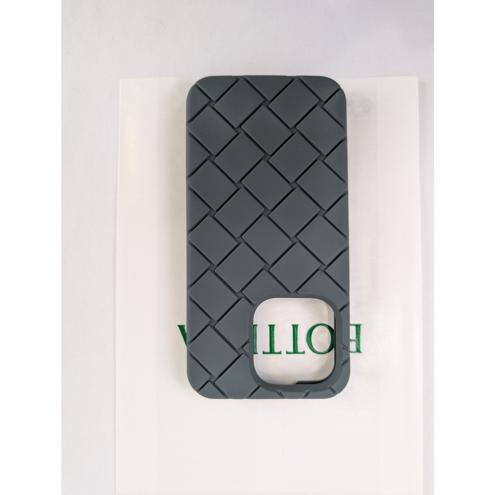 Bottega Veneta o1rshd1 Size: OS / i Phone iPhone 14 pro Cover Case in Slate Size ONE SIZE - 12 Thumbnail