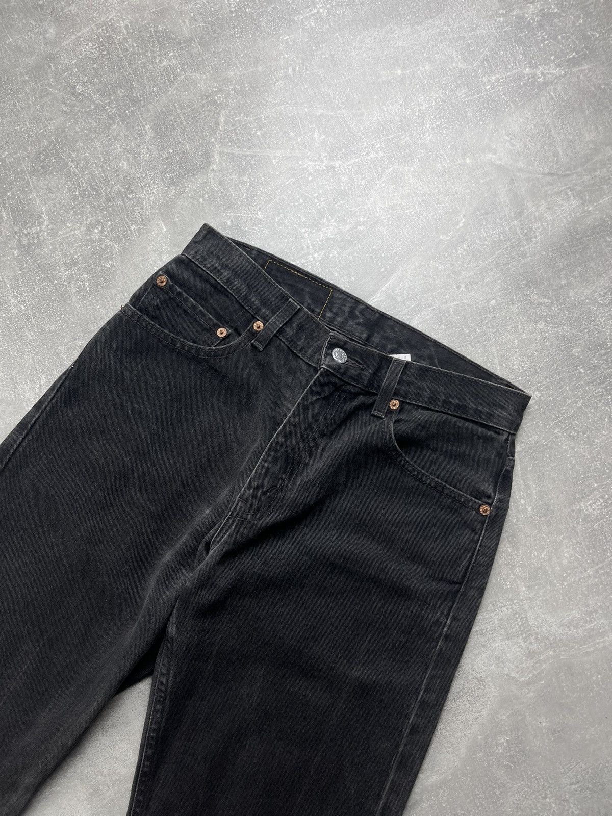 Levi's Levi Strauss & Co. 505 Regular Fit Black Denim Jeans 2000’s Size US 29 - 9 Thumbnail