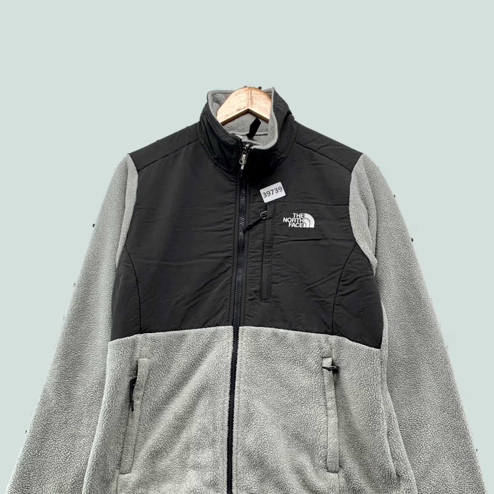 The North Face The North Face Denali Fleece Zip Jacket Womens Small Gray Black 19x25 Size S / US 4 / IT 40 - 1 Thumbnail