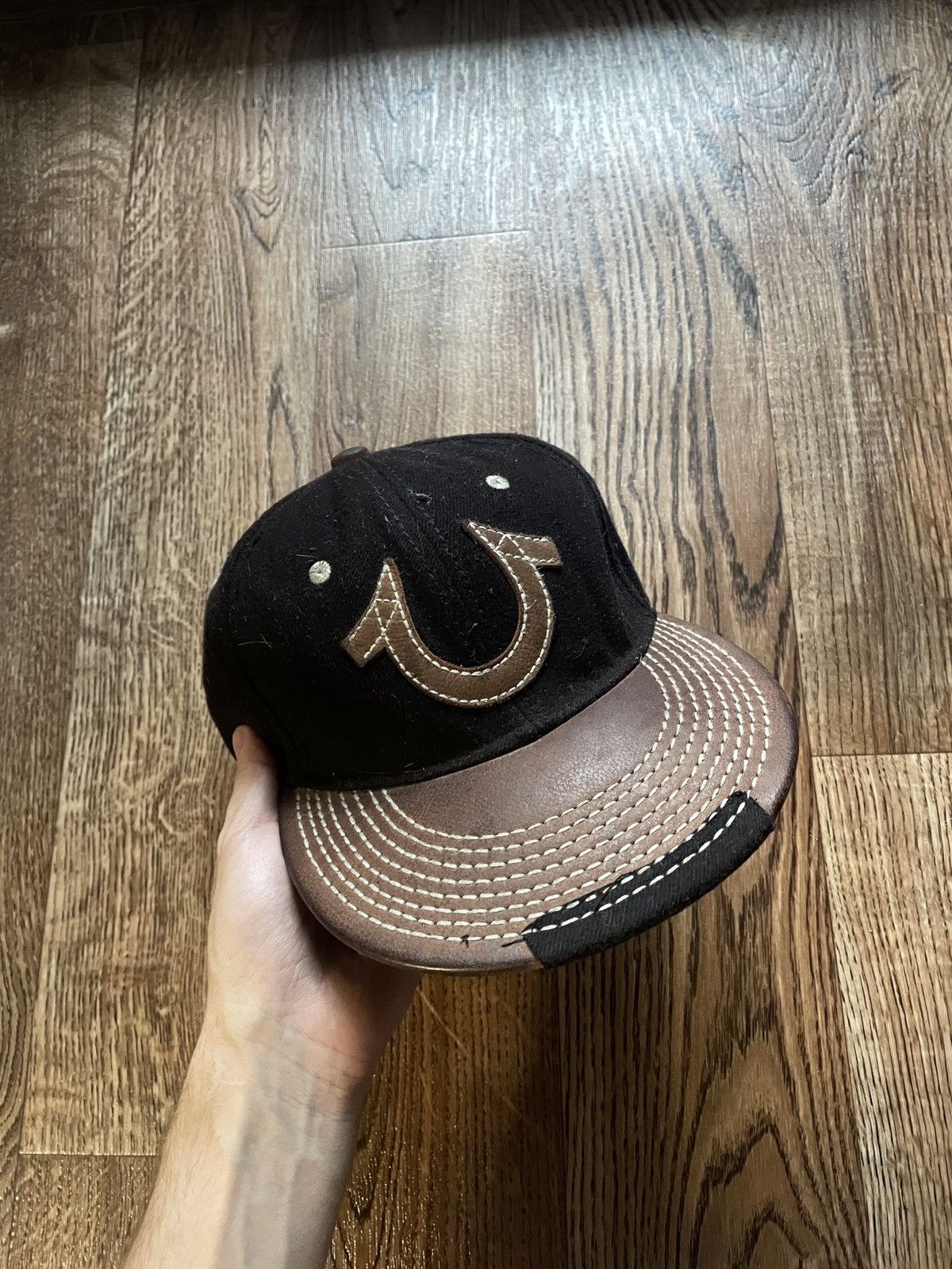 True Religion TRUE RELIGION Cap Distressed Style x Rare x Leather Size ONE SIZE - 1 Thumbnail