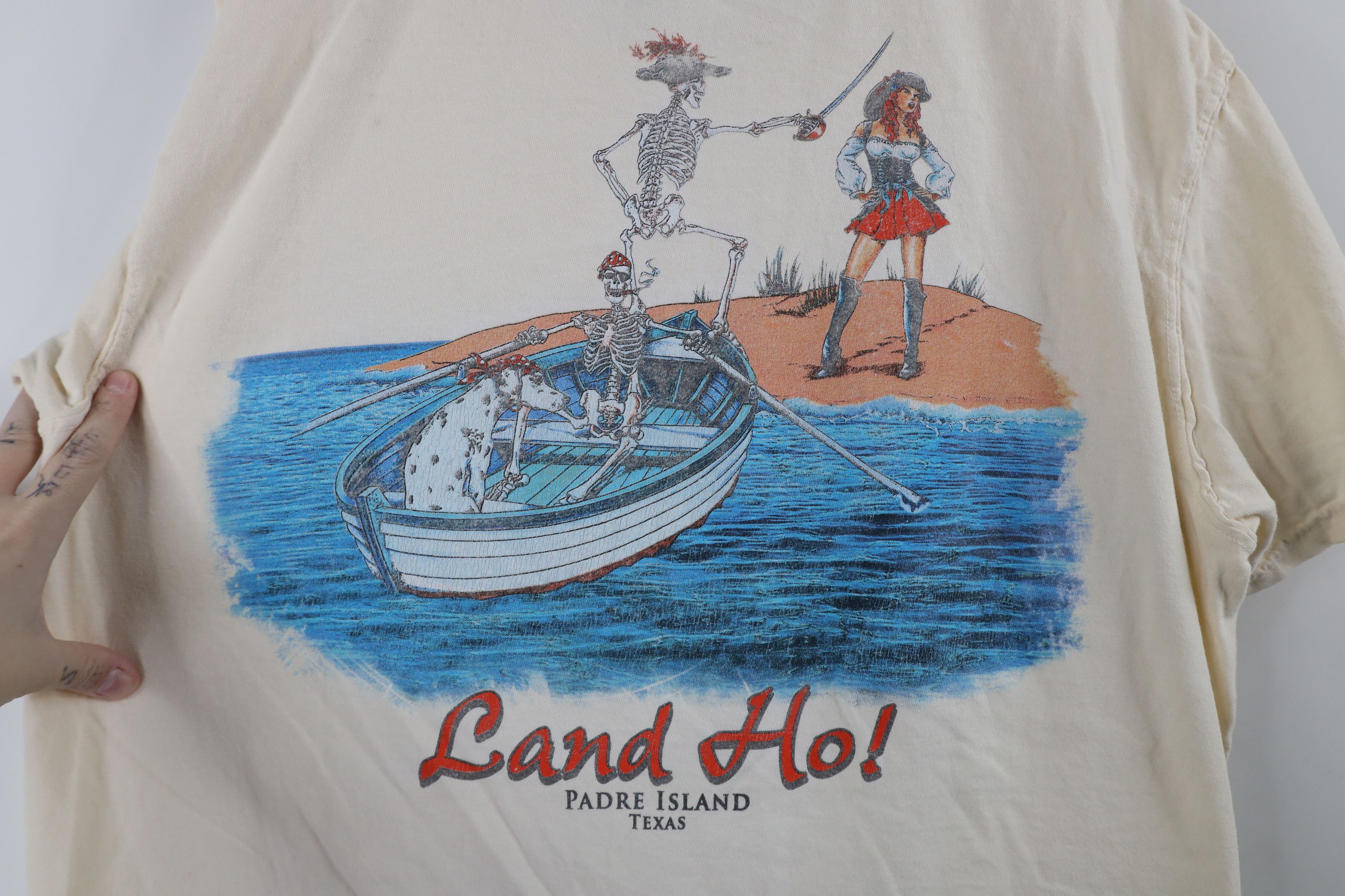 Vintage Vintage Y2K Streetwear Pinup Girl Pirate Skeleton T-Shirt Size US L / EU 52-54 / 3 - 9 Thumbnail