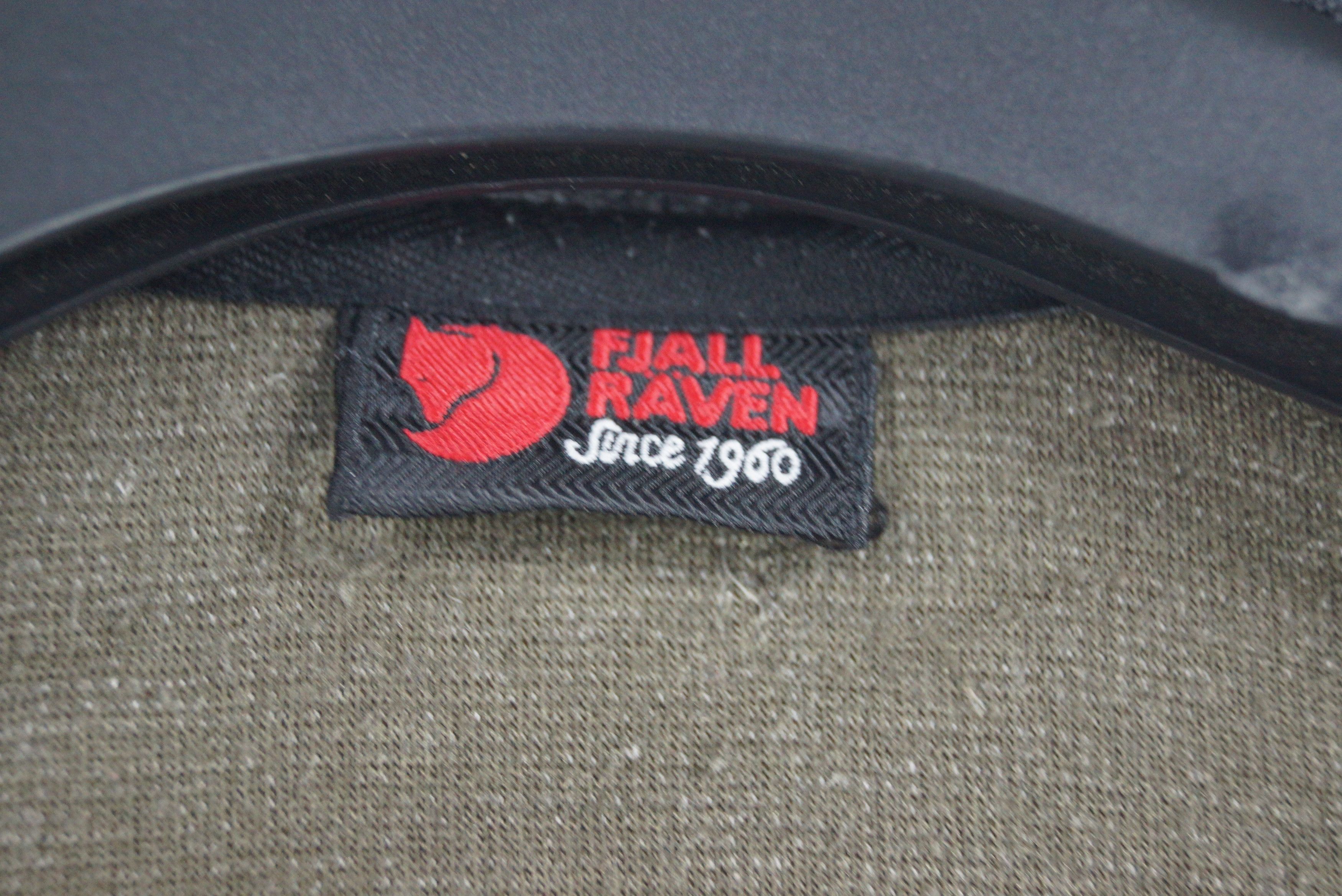 Fjallraven × Vintage Fjallraven Sweater Small Logo Crewneck Size US M / EU 48-50 / 2 - 4 Thumbnail