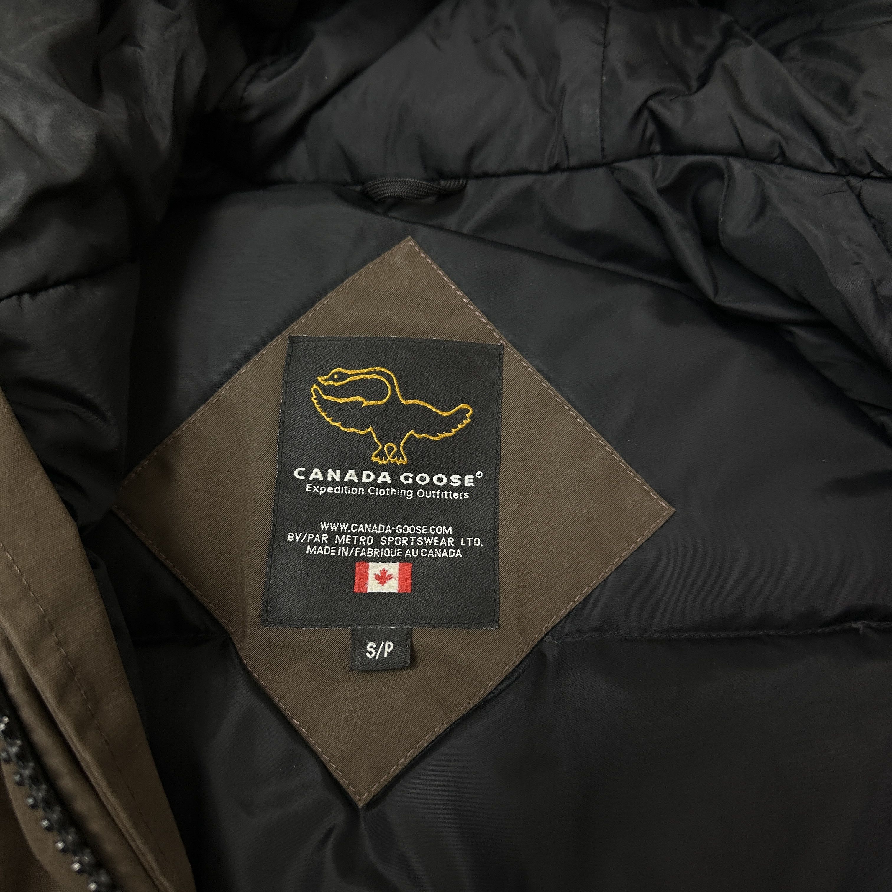 Canada Goose Vintage Outdoor Canada Goose Chillwack Jacket Y2K Size US S / EU 44-46 / 1 - 7 Thumbnail