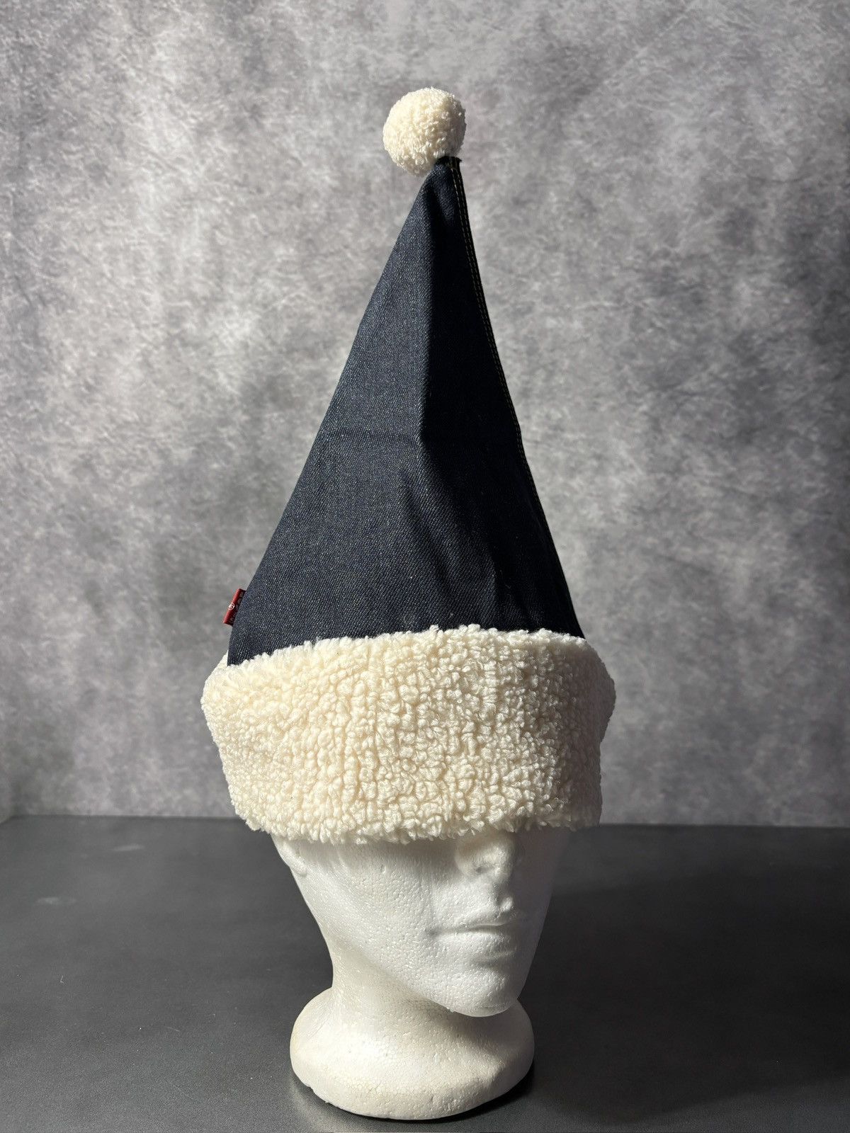 Levi's Levi's Santa Hat Red Tab Denim Silly Cap 2010s Pom Pom Elf Size ONE SIZE - 3 Thumbnail