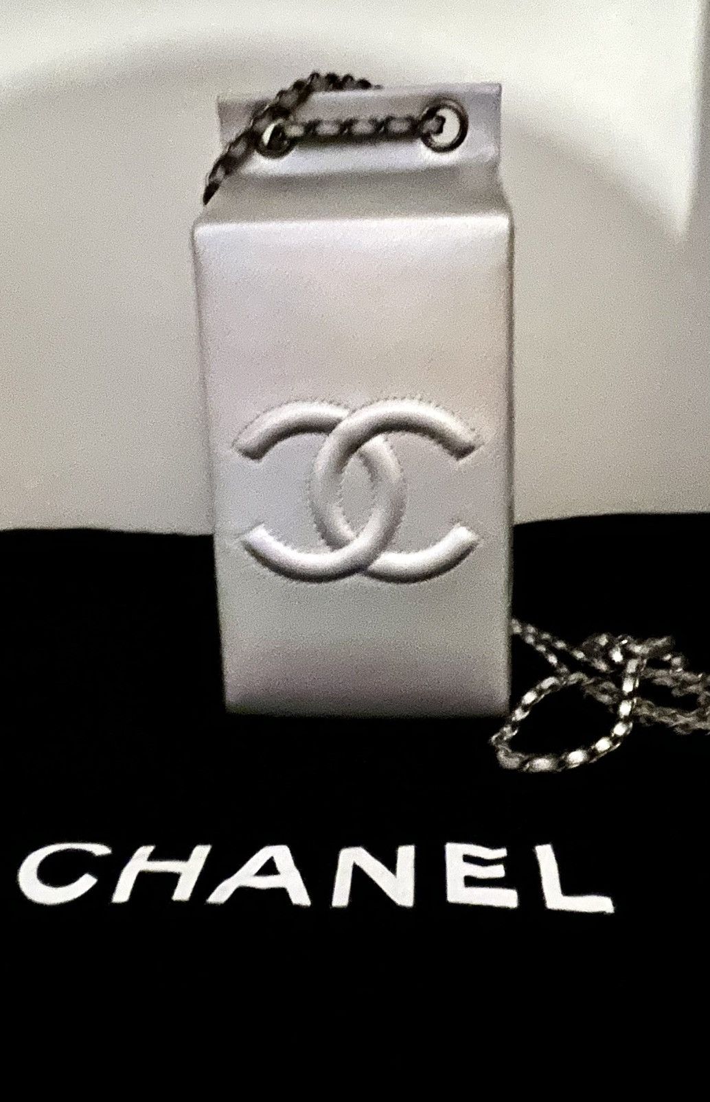 Chanel Chanel milk carton bag Size ONE SIZE - 2 Thumbnail