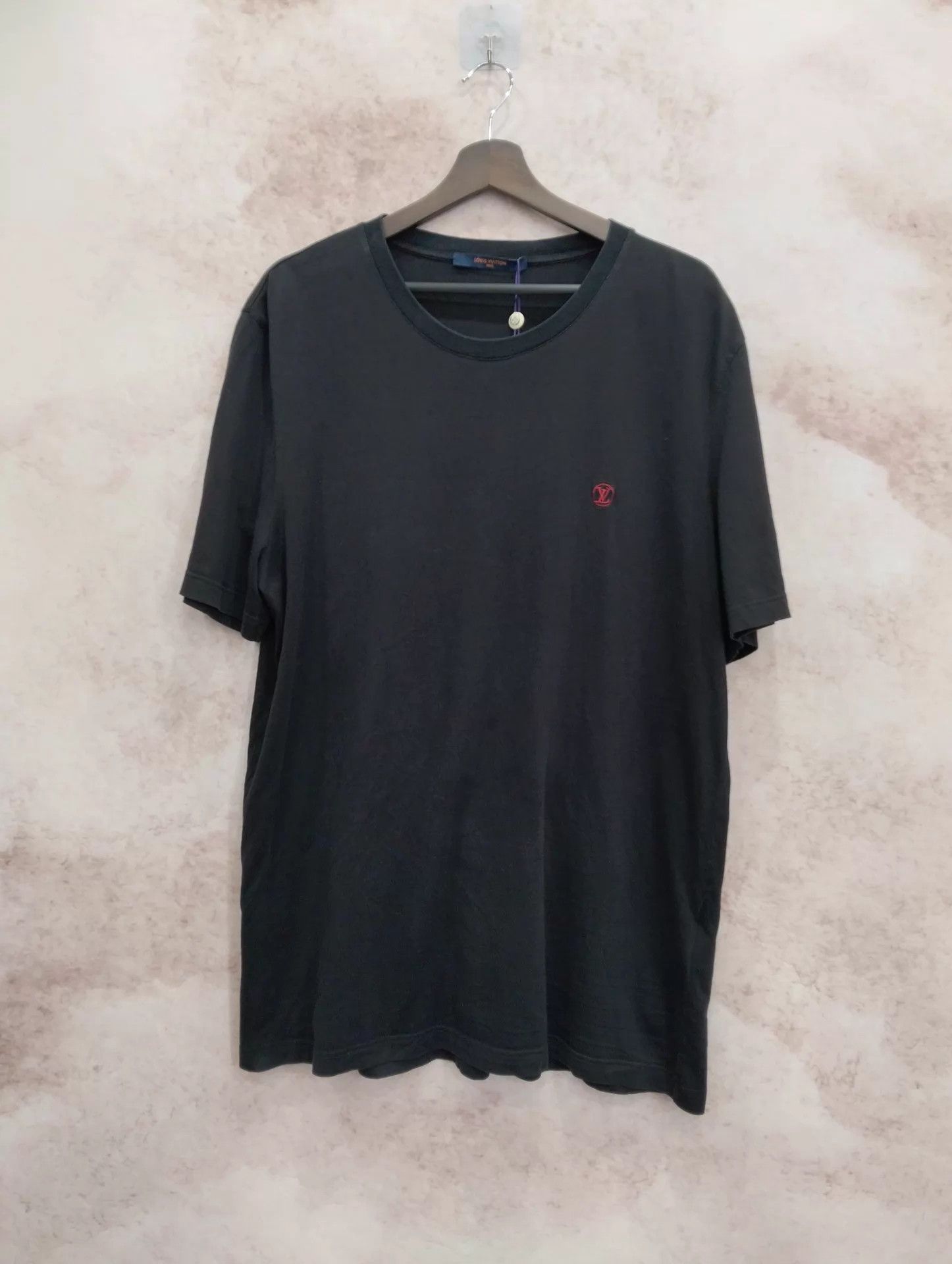 Louis Vuitton LV Embroidered Chest Logo Short Sleeve T-Shirt XXL Size US XXL / EU 58 / 5 - 1 Thumbnail