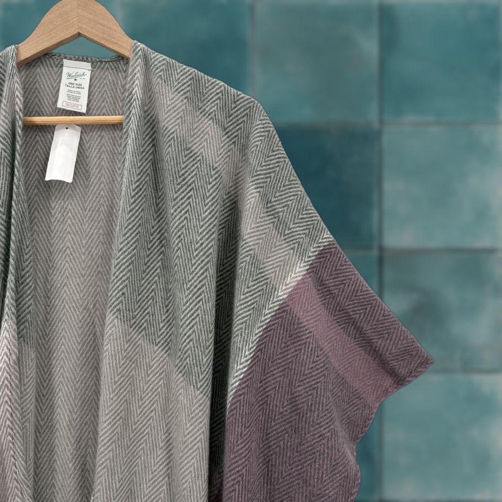 Vintage Woolrich Poncho Womens One Size Gray Herringbone Fringe Open Front Wrap NWT Size ONE SIZE - 1 Thumbnail