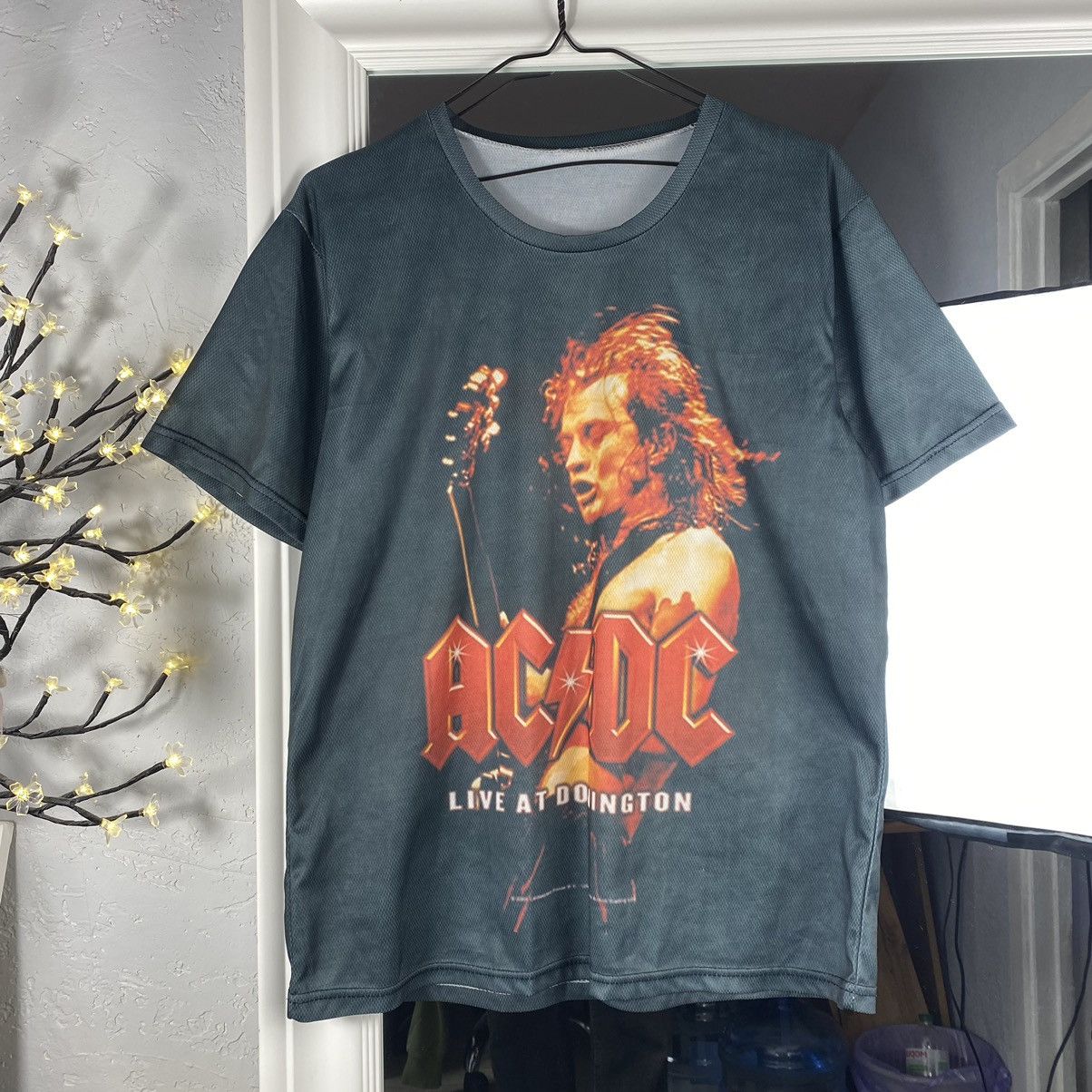 Band Tees AC DC LIVE AT DONINGTON Y2K T SHIRT Size US L / EU 52-54 / 3 - 1 Thumbnail