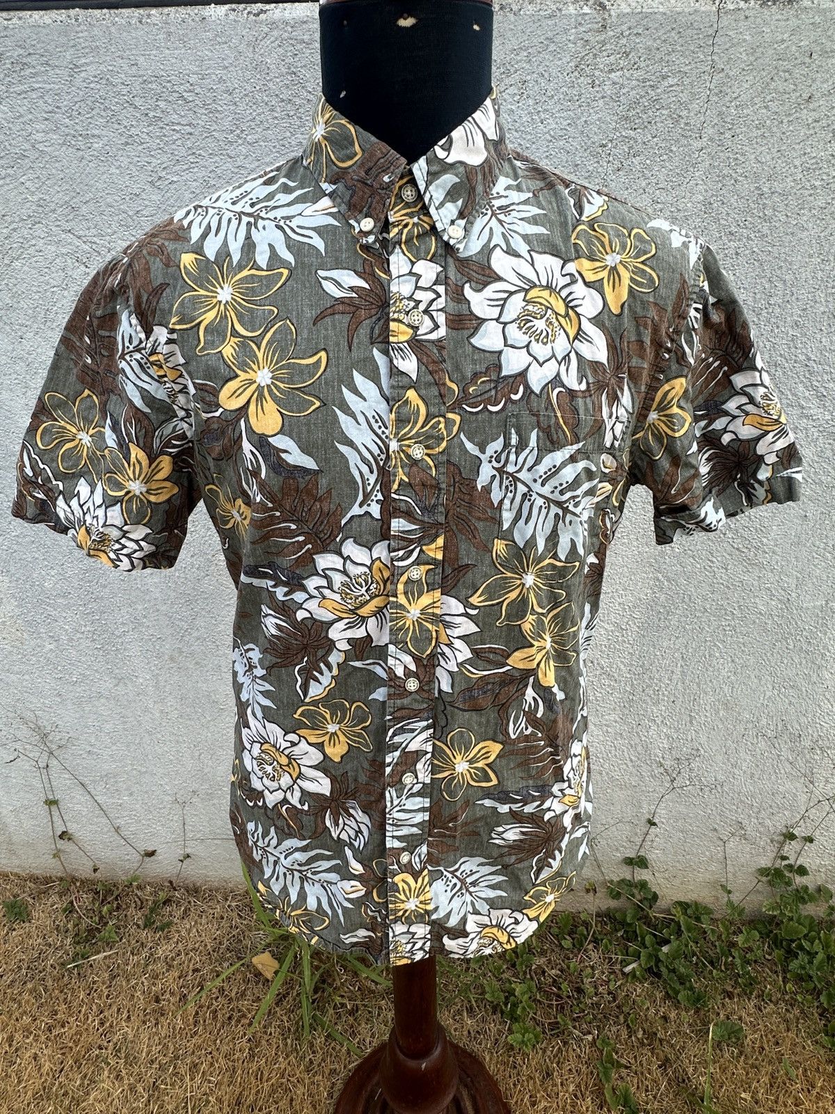 Reyn Spooner PreOwned Reyn Spooner Tailored Fit Hawaiian Print Men's M Size US M / EU 48-50 / 2 - 1 Thumbnail