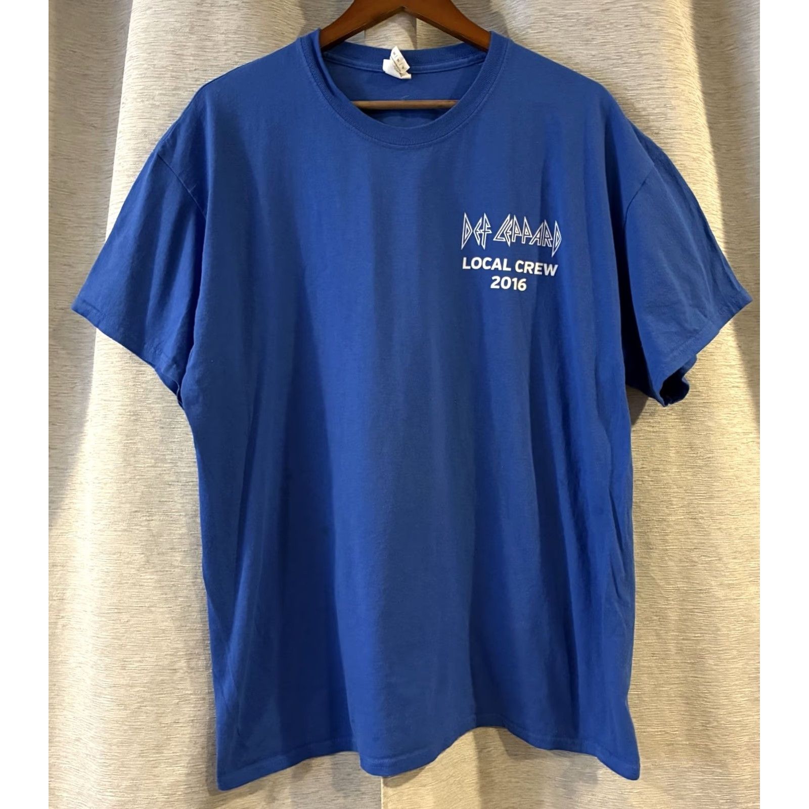 Vintage VINTAGE Kiss Def Leppard Local Crew Tour T-Shirt Blue XL Men Short Sleeve Crew Neck 2016 Band Music Gilden Cotton Size US XL / EU 56 / 4 - 2 Thumbnail